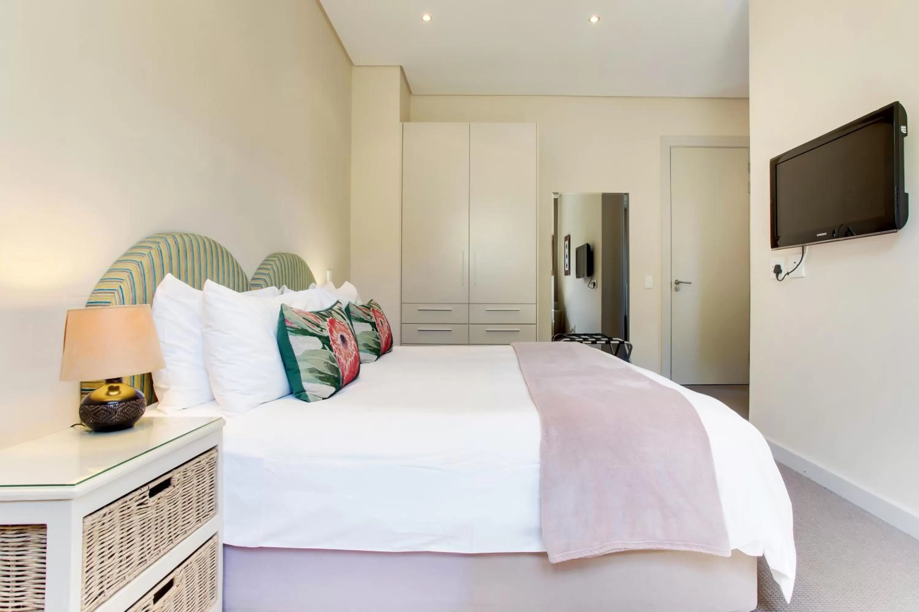 Photo of the whole room, Bed in The One 8 Hotel in Green Point - Solar Power