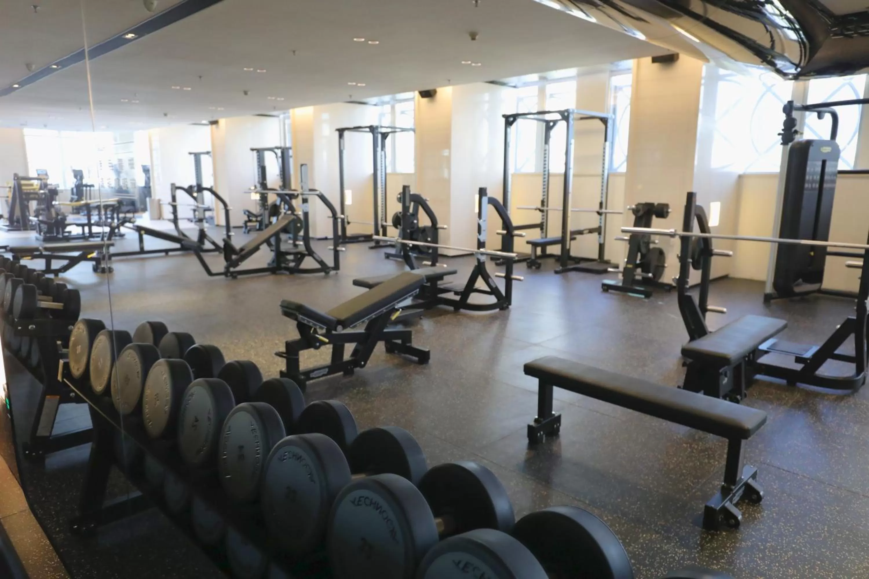 Fitness centre/facilities in Crowne Plaza Shenzhen Futian, Near to Shenzhen Convention&Exhibition Centre, Shenzhen Stock Exchange and Shenzhen Civic Center, Outdoor Heated Pool