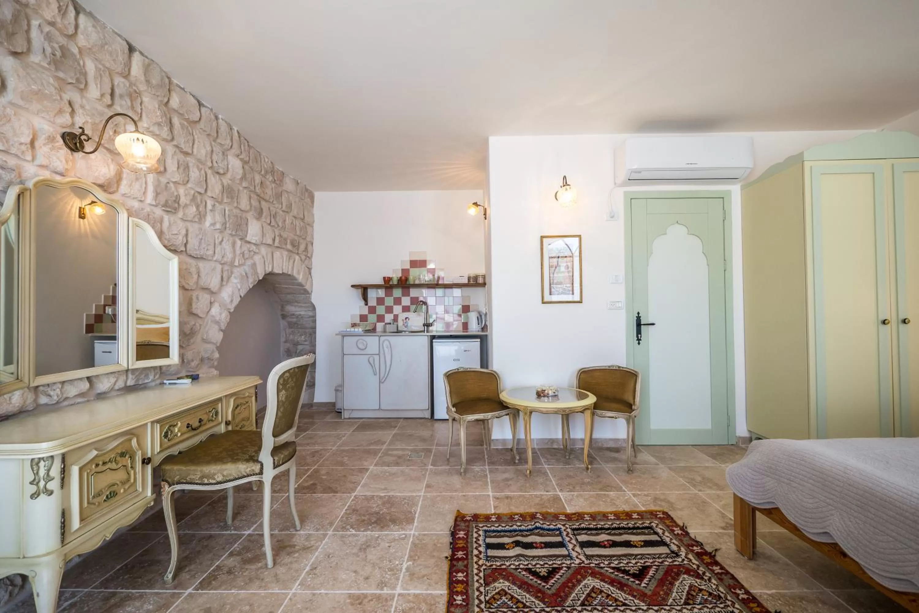 Seating area in The Way Inn - Boutique Suites