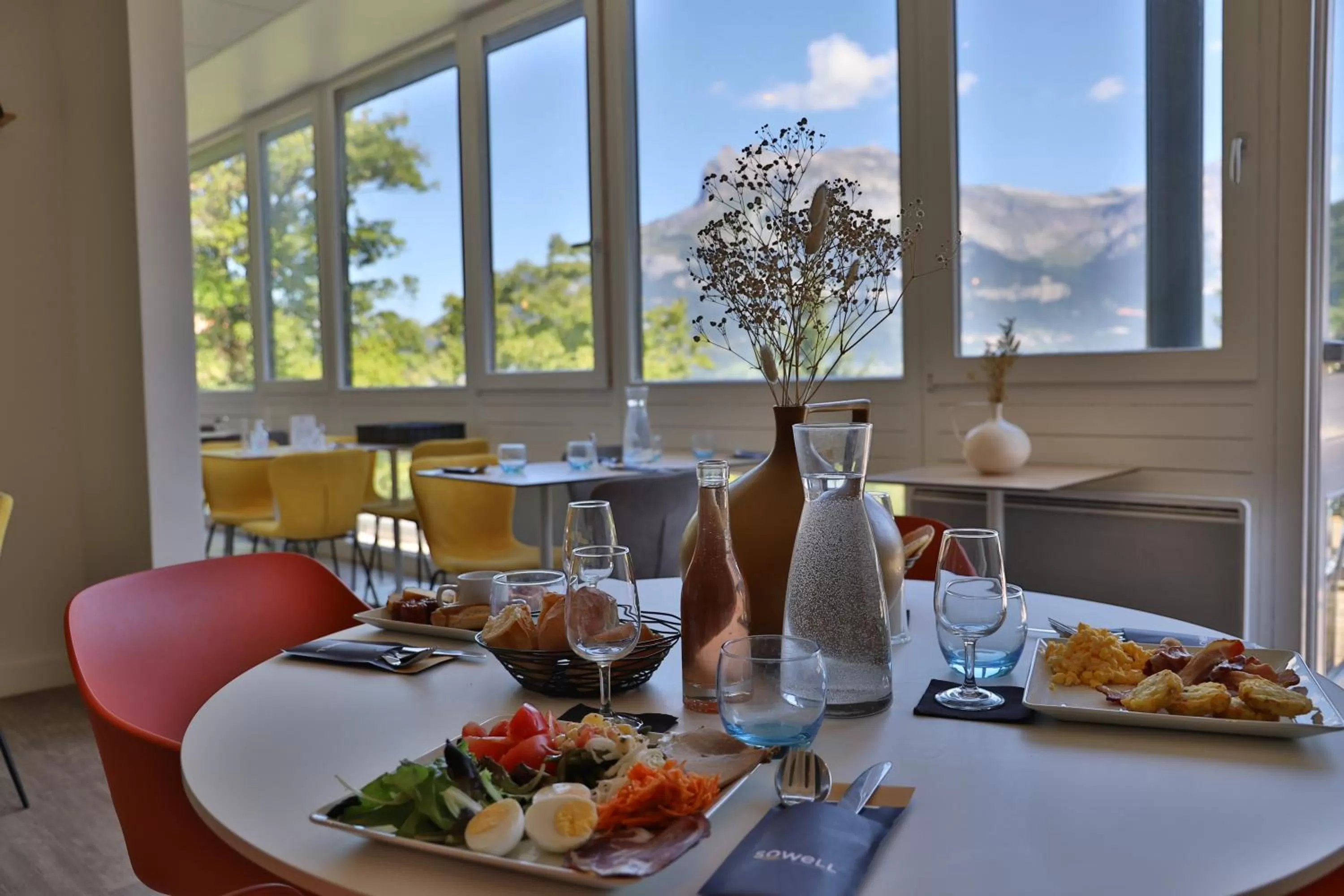 Restaurant/places to eat in SOWELL HOTELS Mont Blanc et SPA