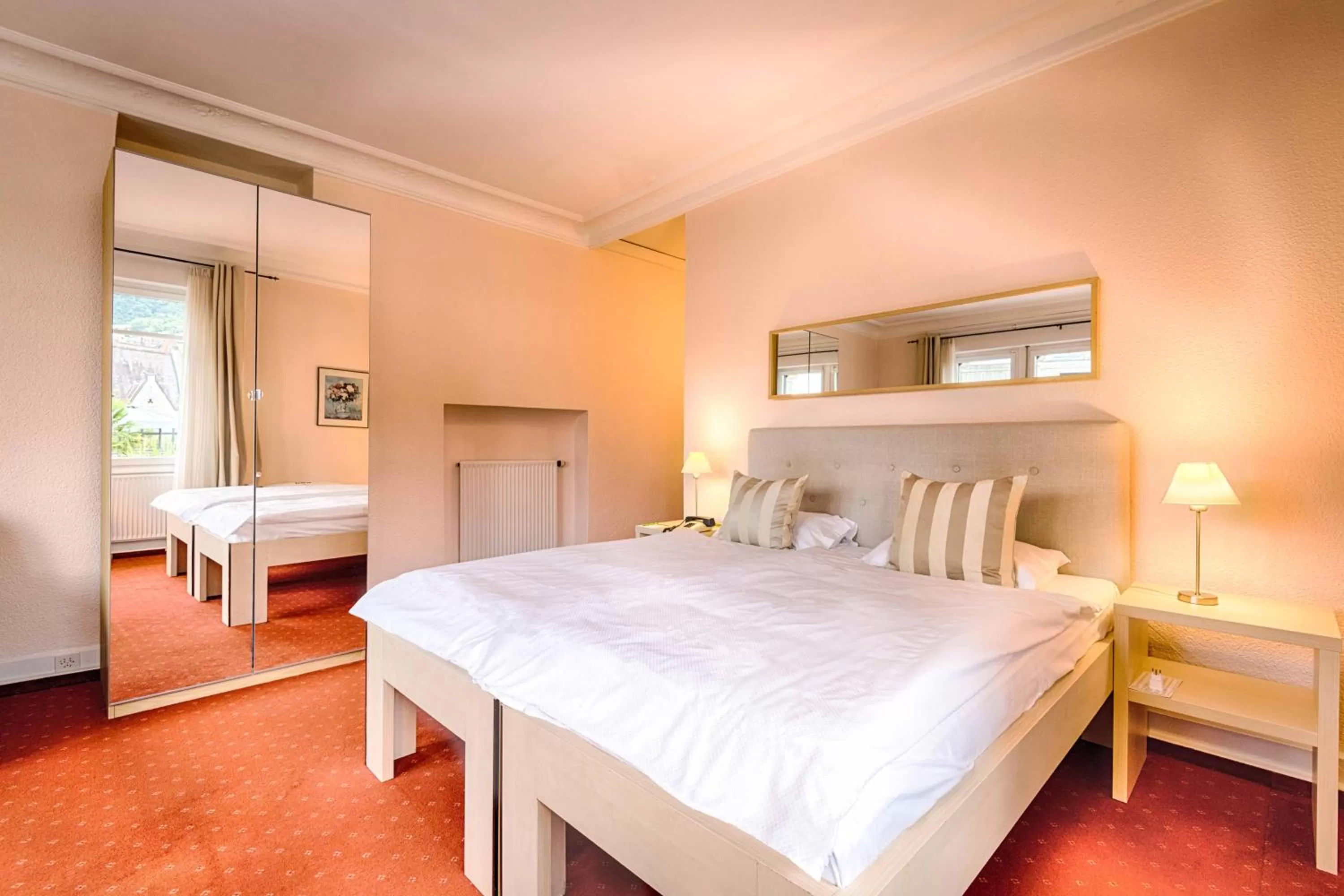 Photo of the whole room, Bed in Villa Toscane