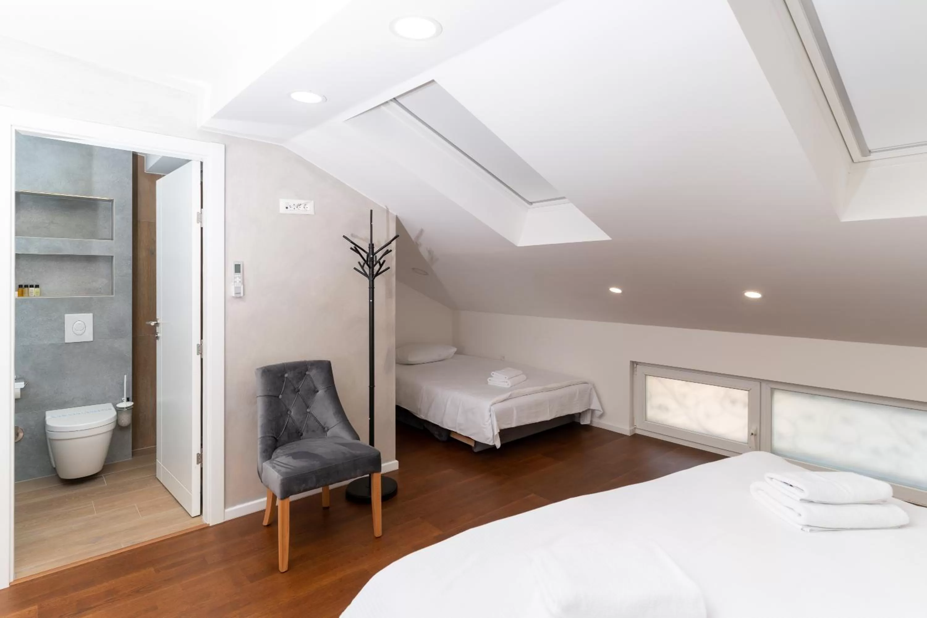 Bedroom, Bed in Ornament Hotel and Apartments