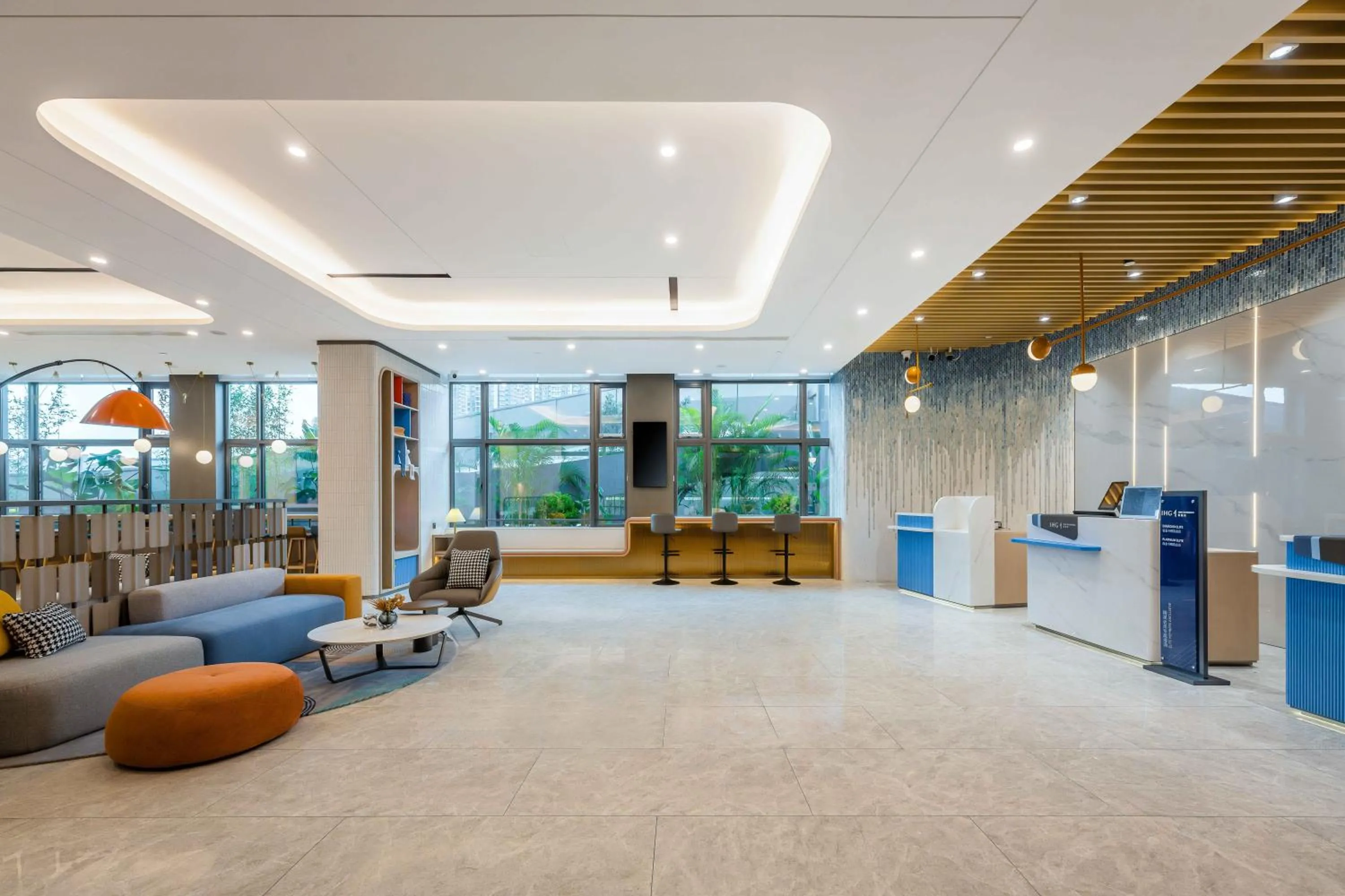 Lobby or reception in Holiday Inn Express Jiangmen East Station by IHG