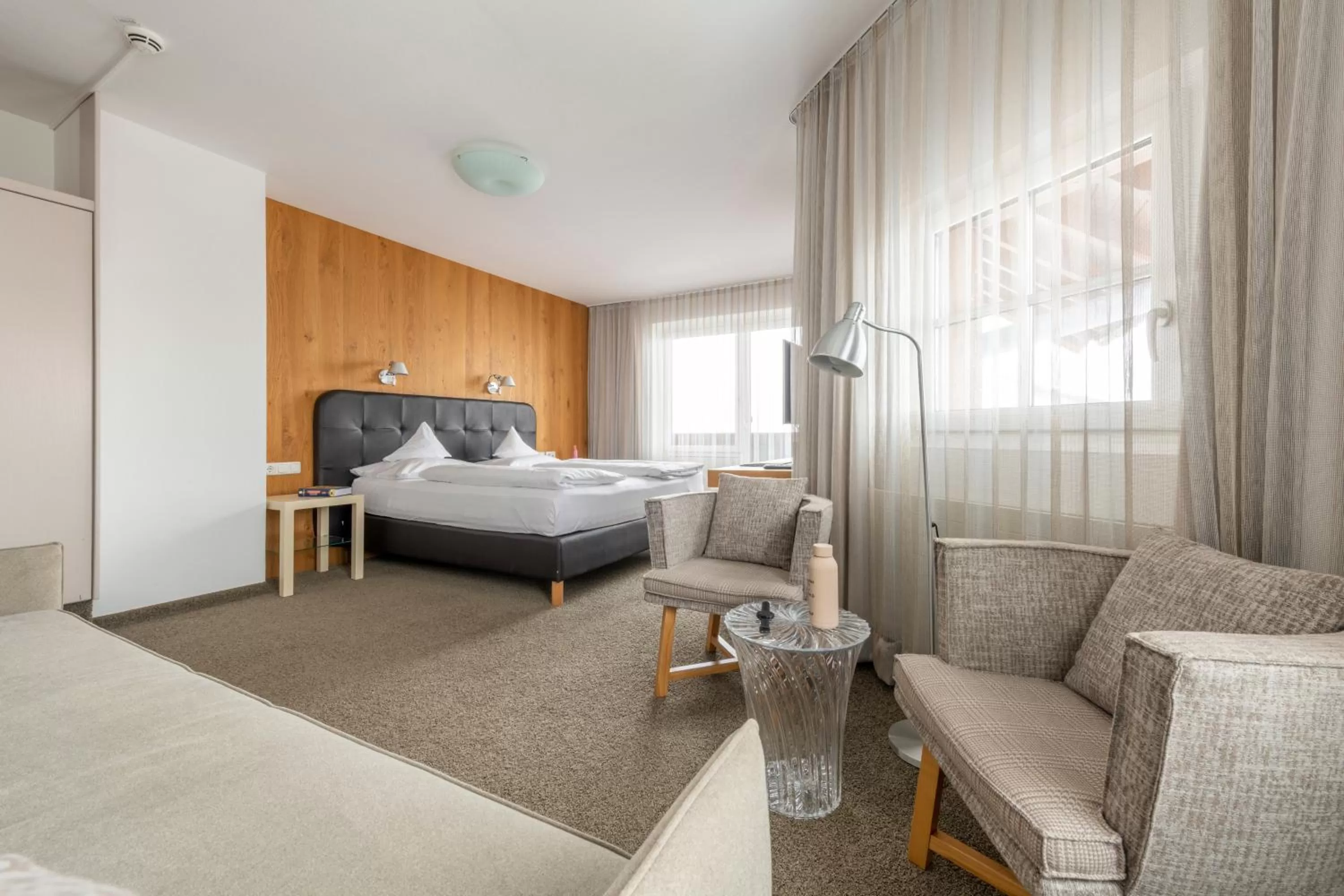 Living room, Bed in Hotel Jakob