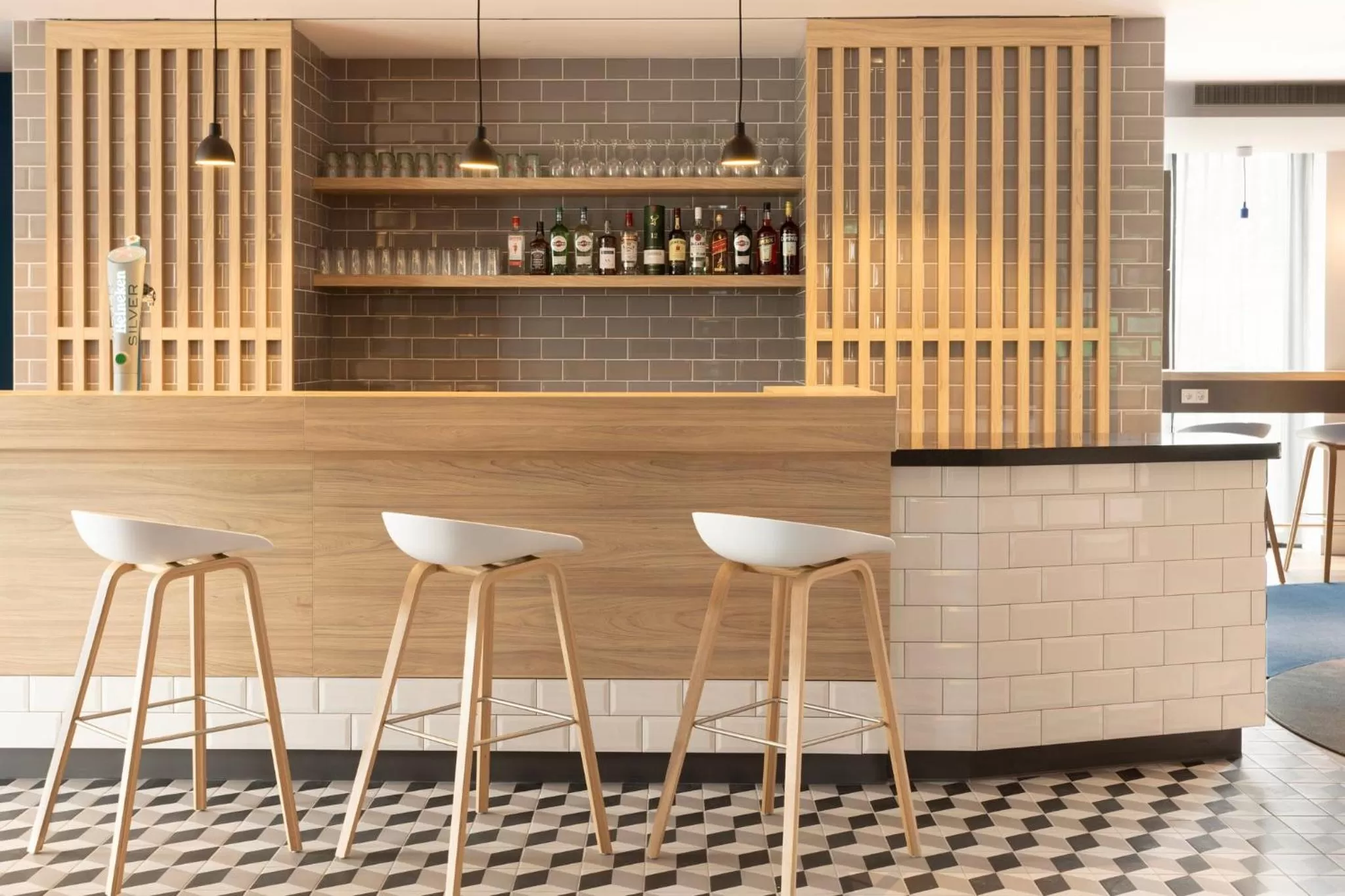 Lounge or bar in Holiday Inn Express & Suites - Deventer by IHG