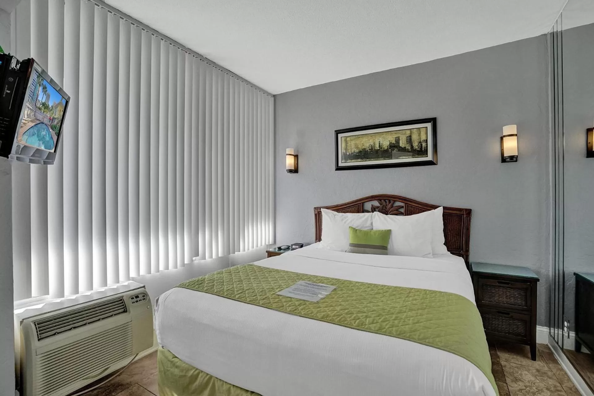 Bedroom, Bed in The Worthington Resorts - Clothing Optional - Men Only - Solo hombres