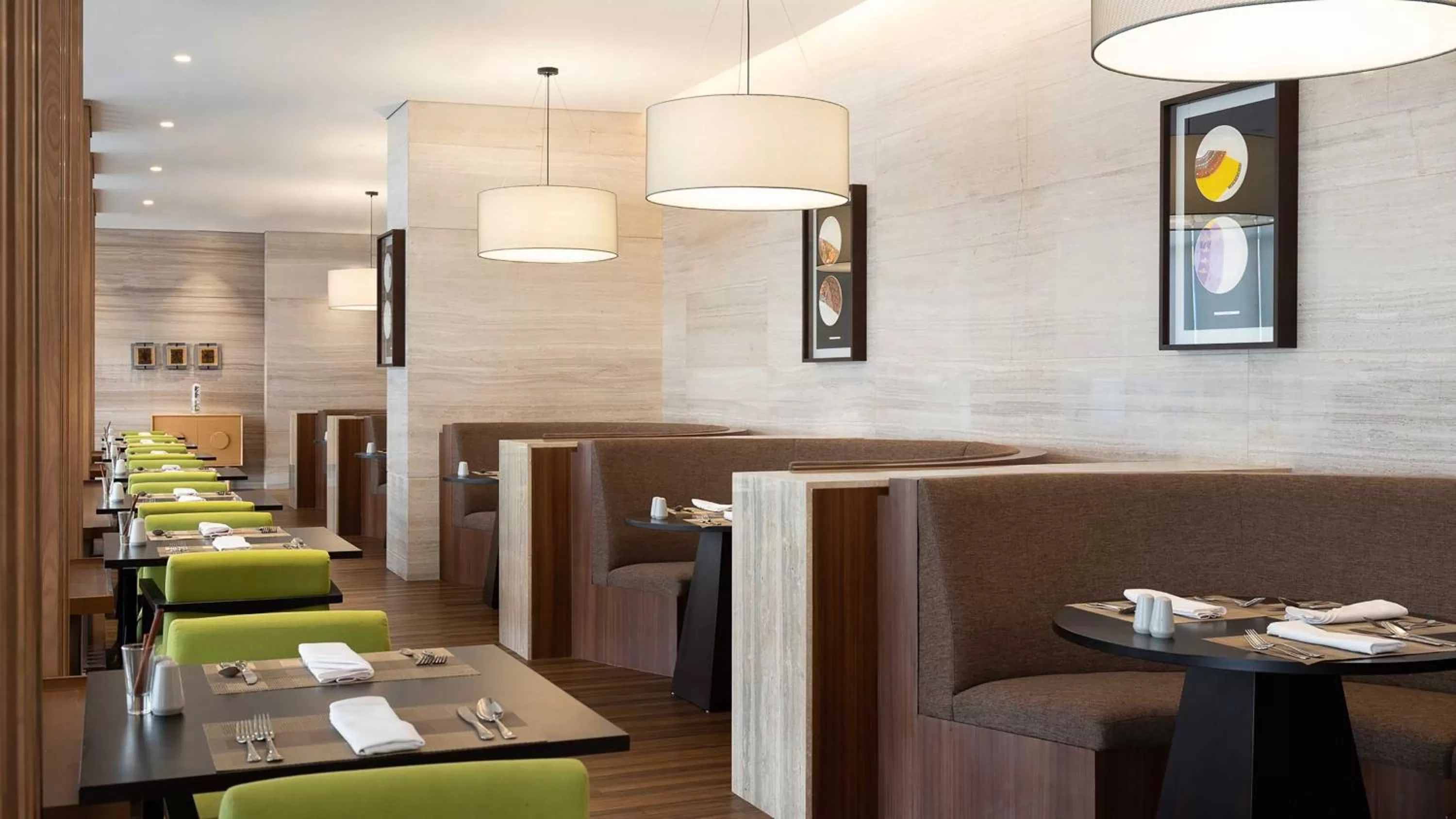 Restaurant/places to eat in Holiday Inn & Suites Jakarta Gajah Mada by IHG