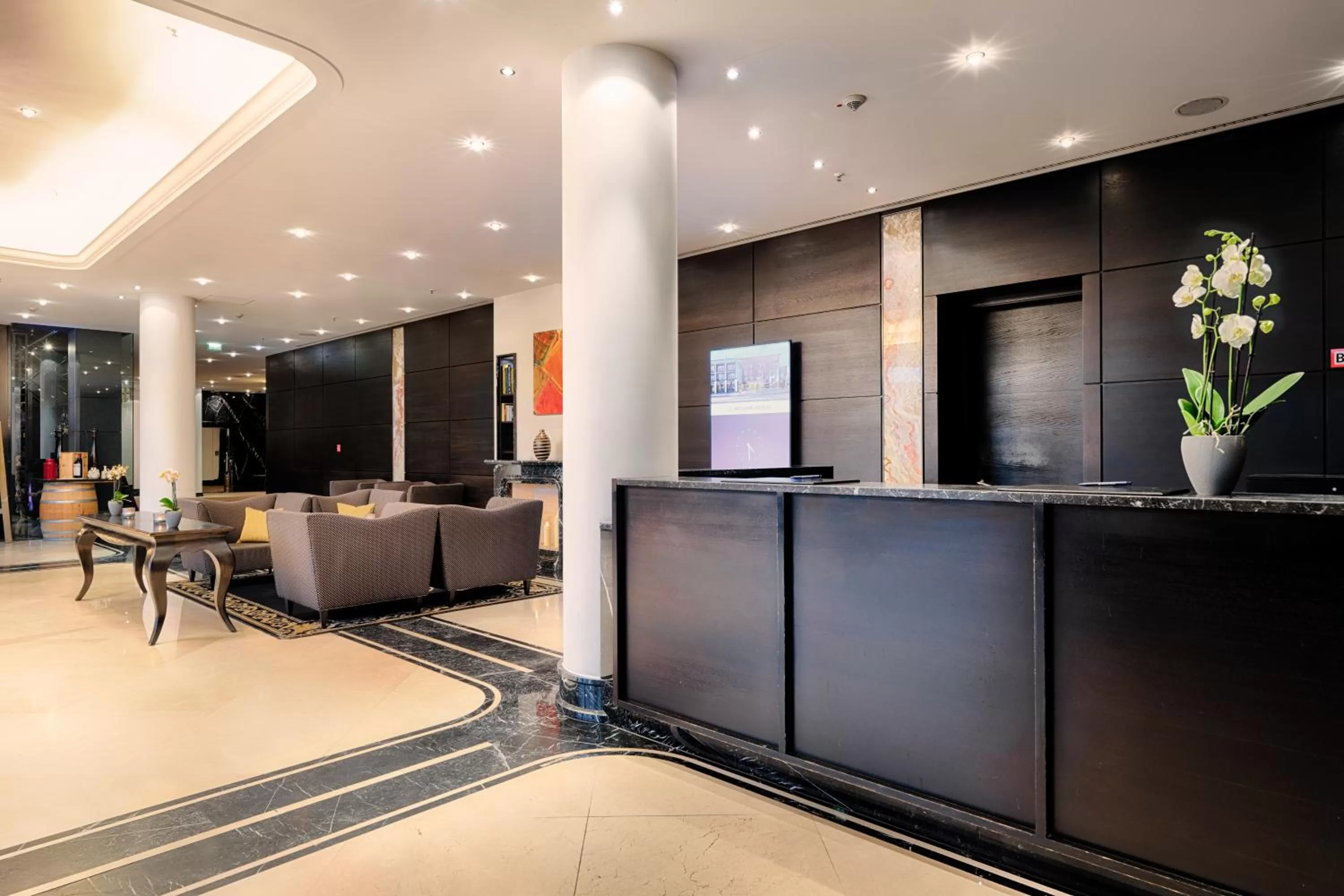 Lobby or reception in Welcome Parkhotel Euskirchen