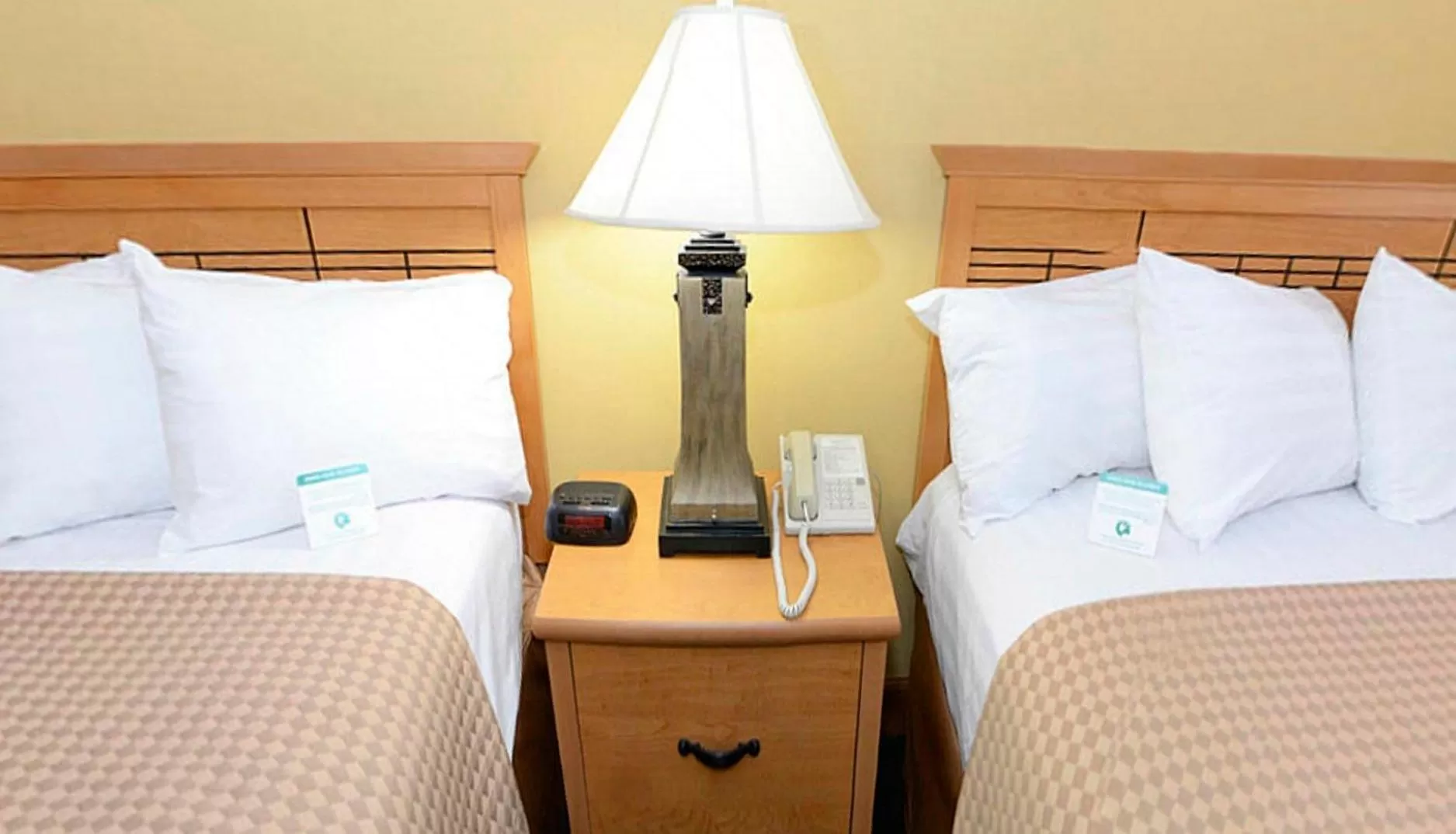 Double Room with Two Double Beds - Non-Smoking in Americas Best Value Inn Iola