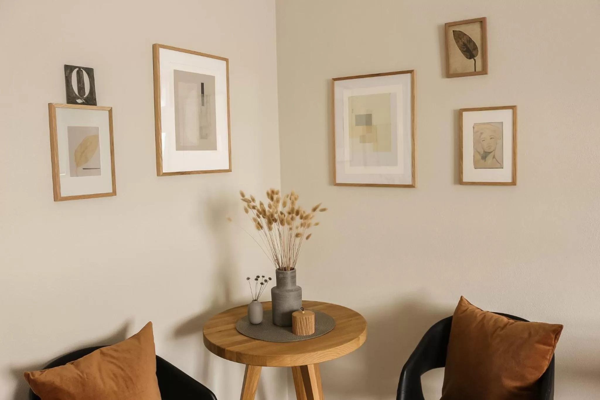 Dining area in Das Kornburg-Quartier