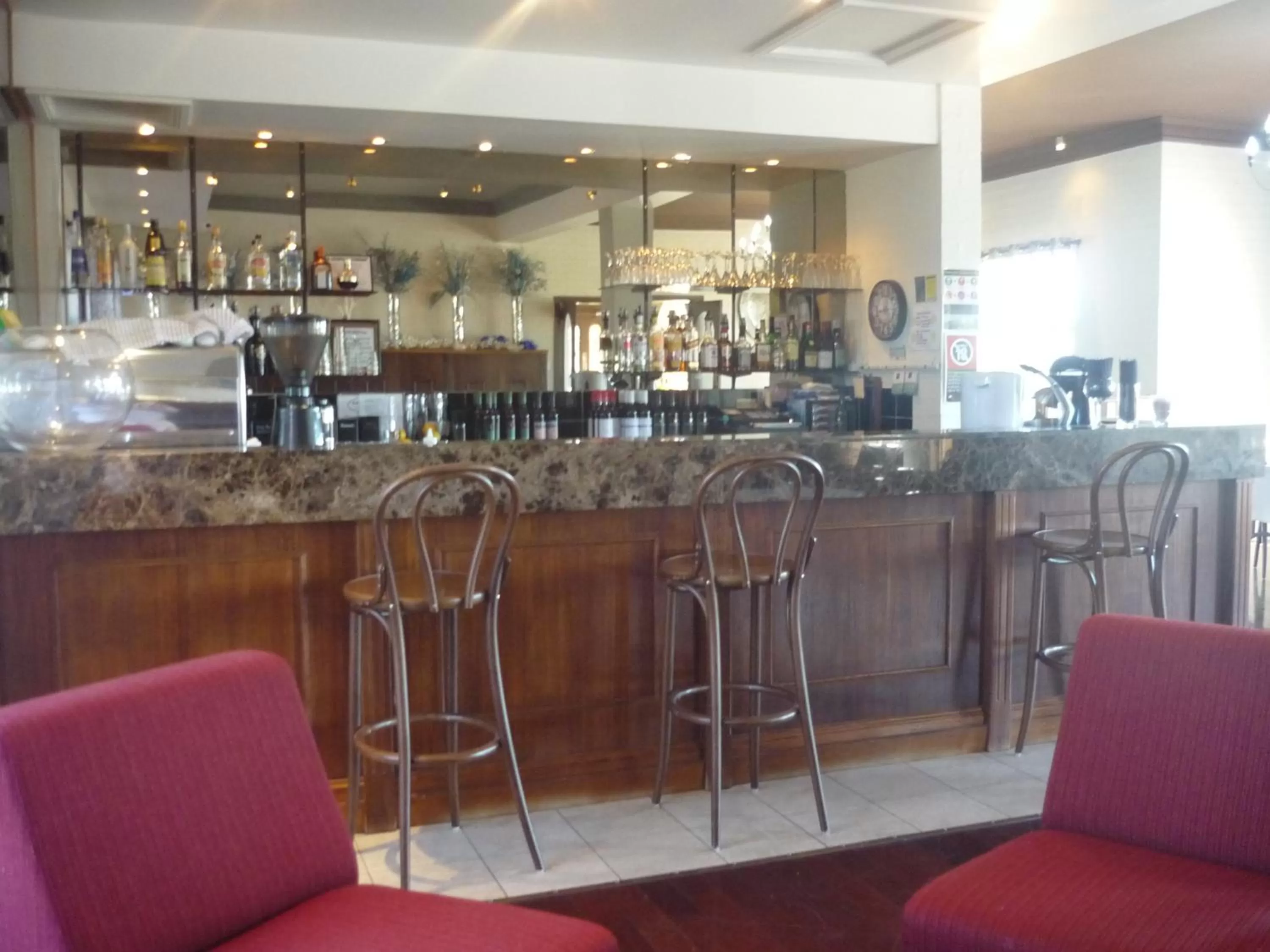 Lounge or bar in Heritage Motor Inn Goulburn