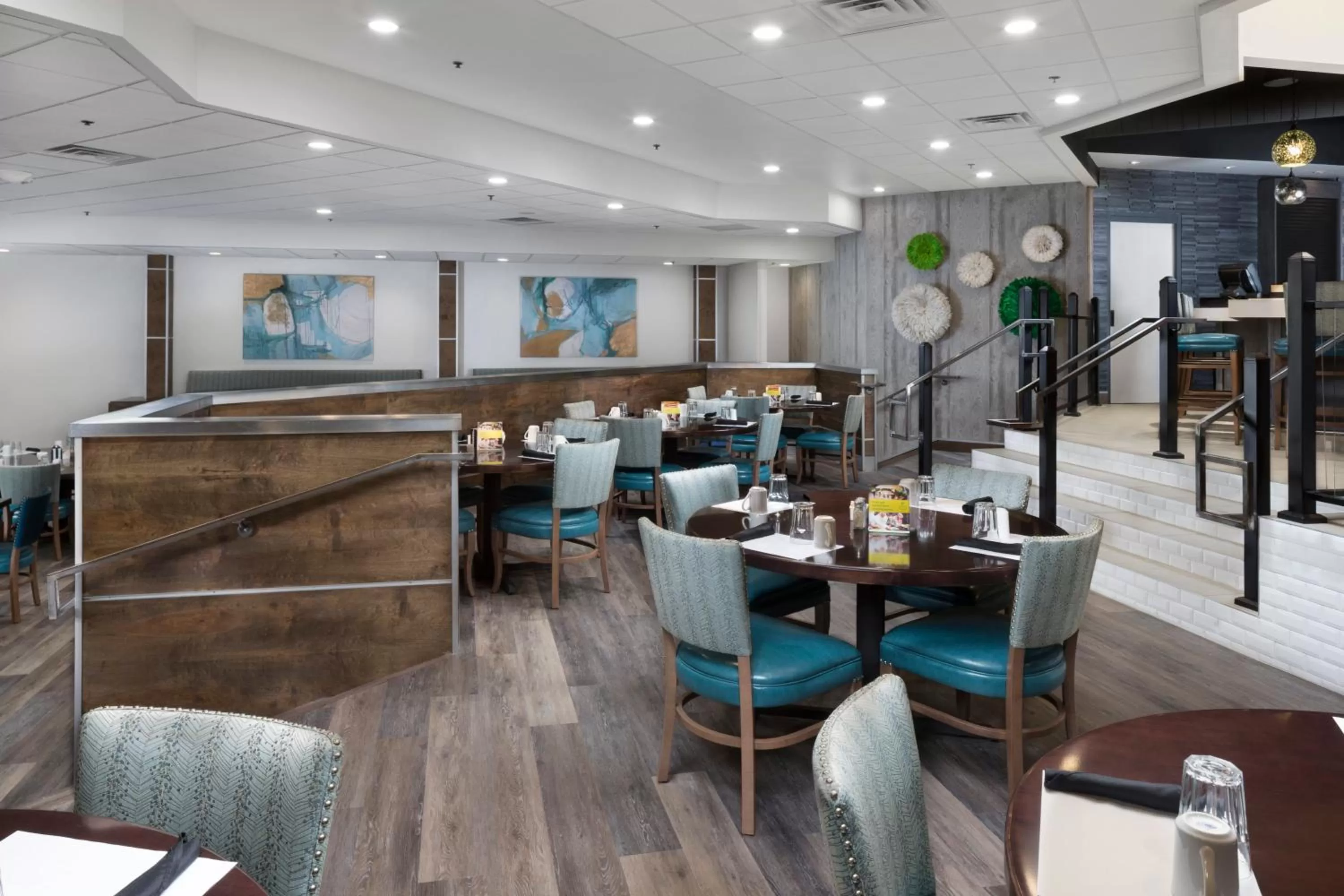 Restaurant/places to eat in Holiday Inn Johnson City by IHG