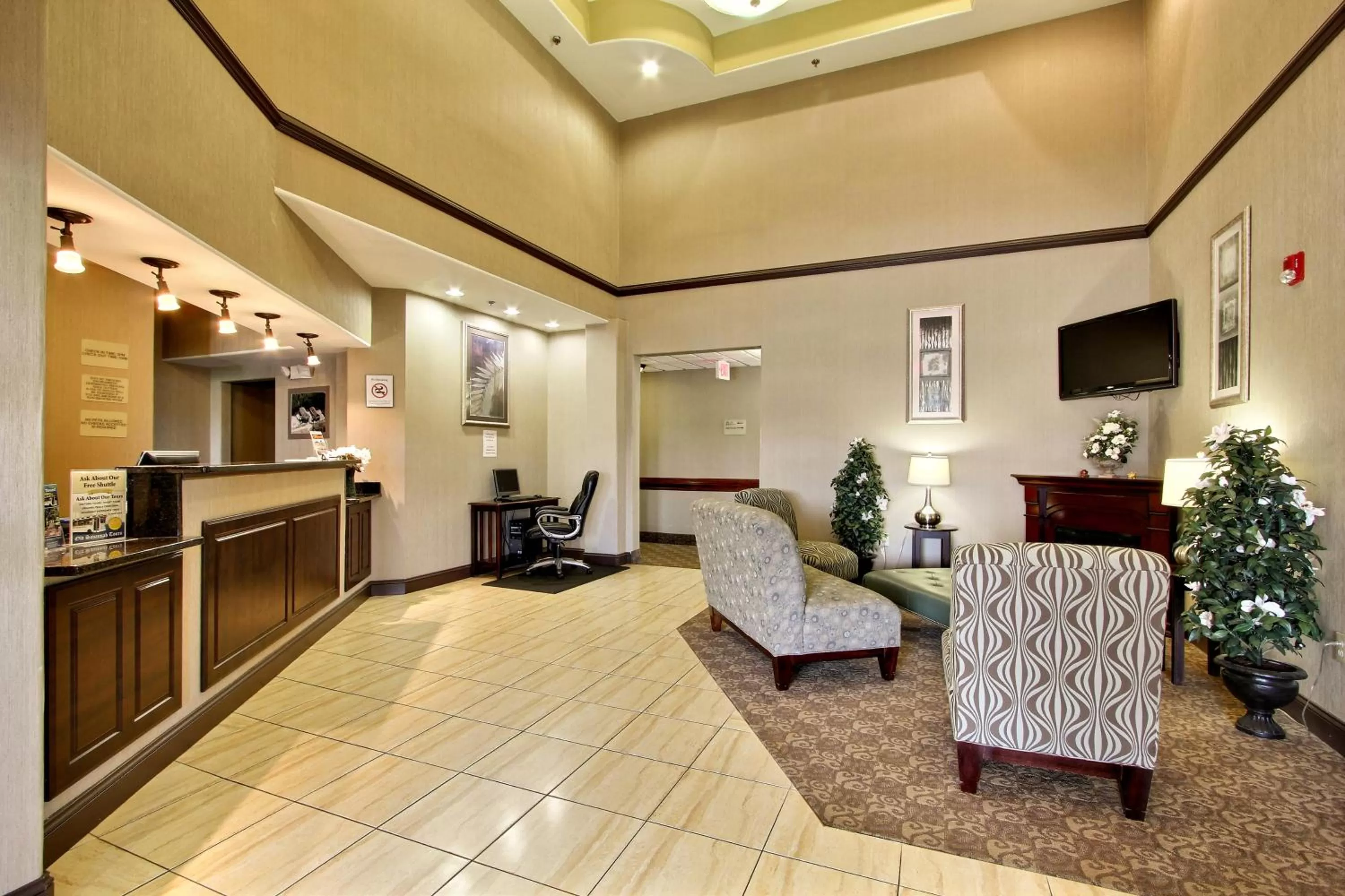 Lobby or reception in Magnolia Inn and Suites Pooler