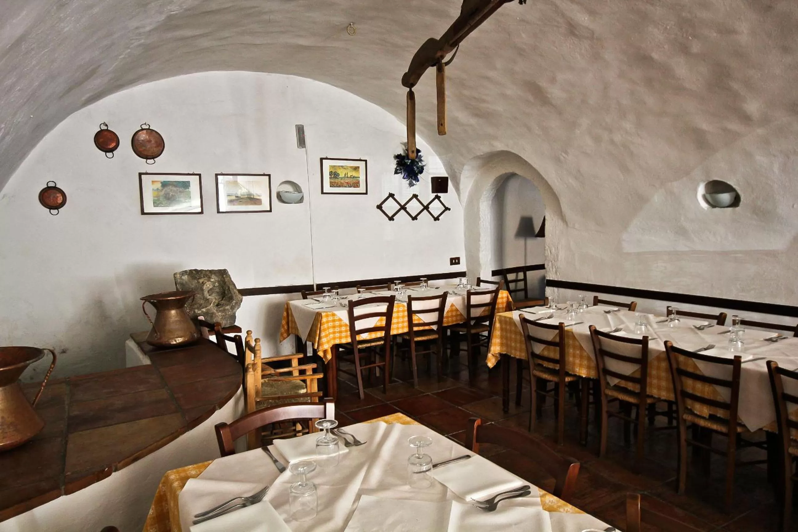 Restaurant/places to eat in Il Cantinone Rooms
