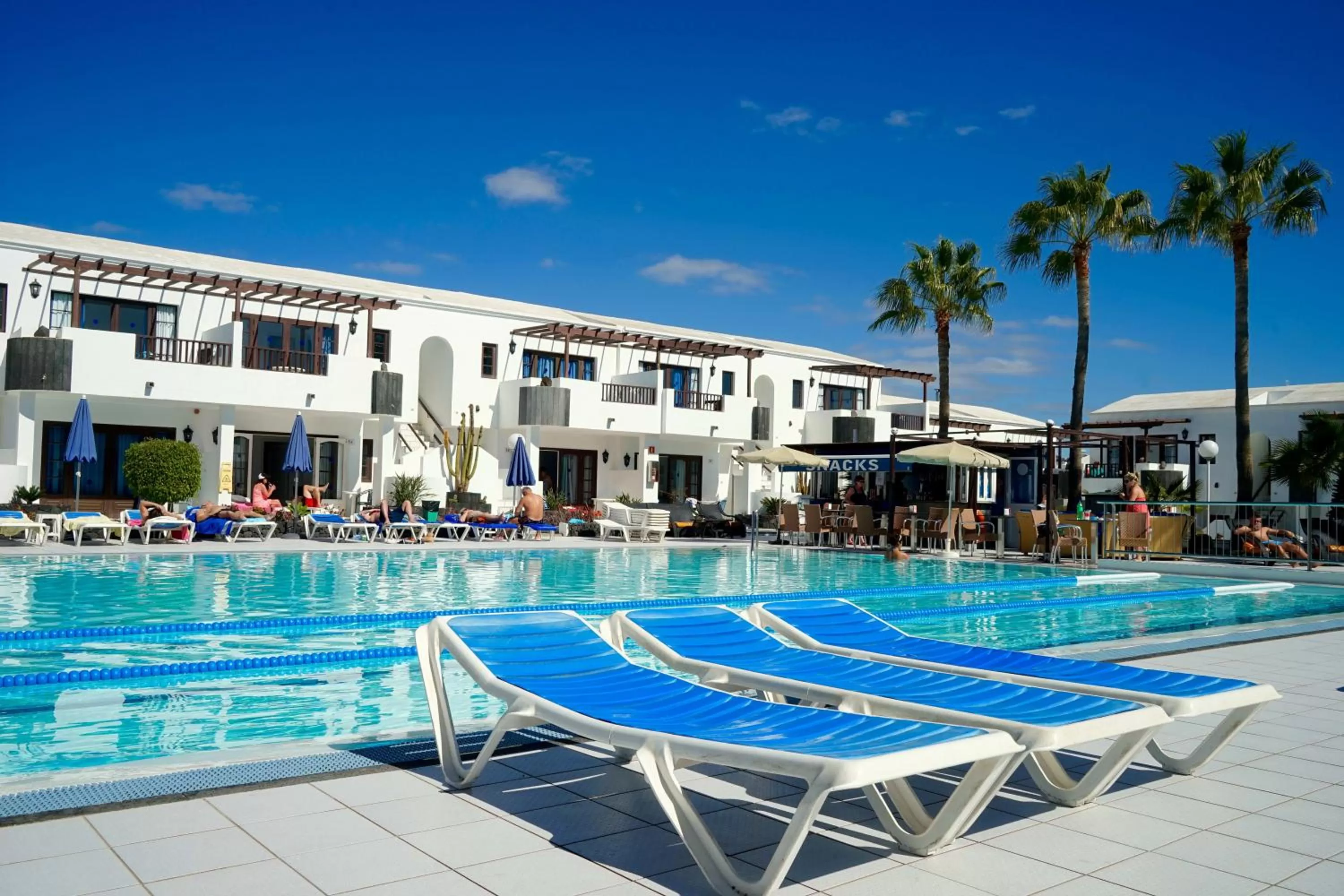 Food and drinks in Plaza Azul