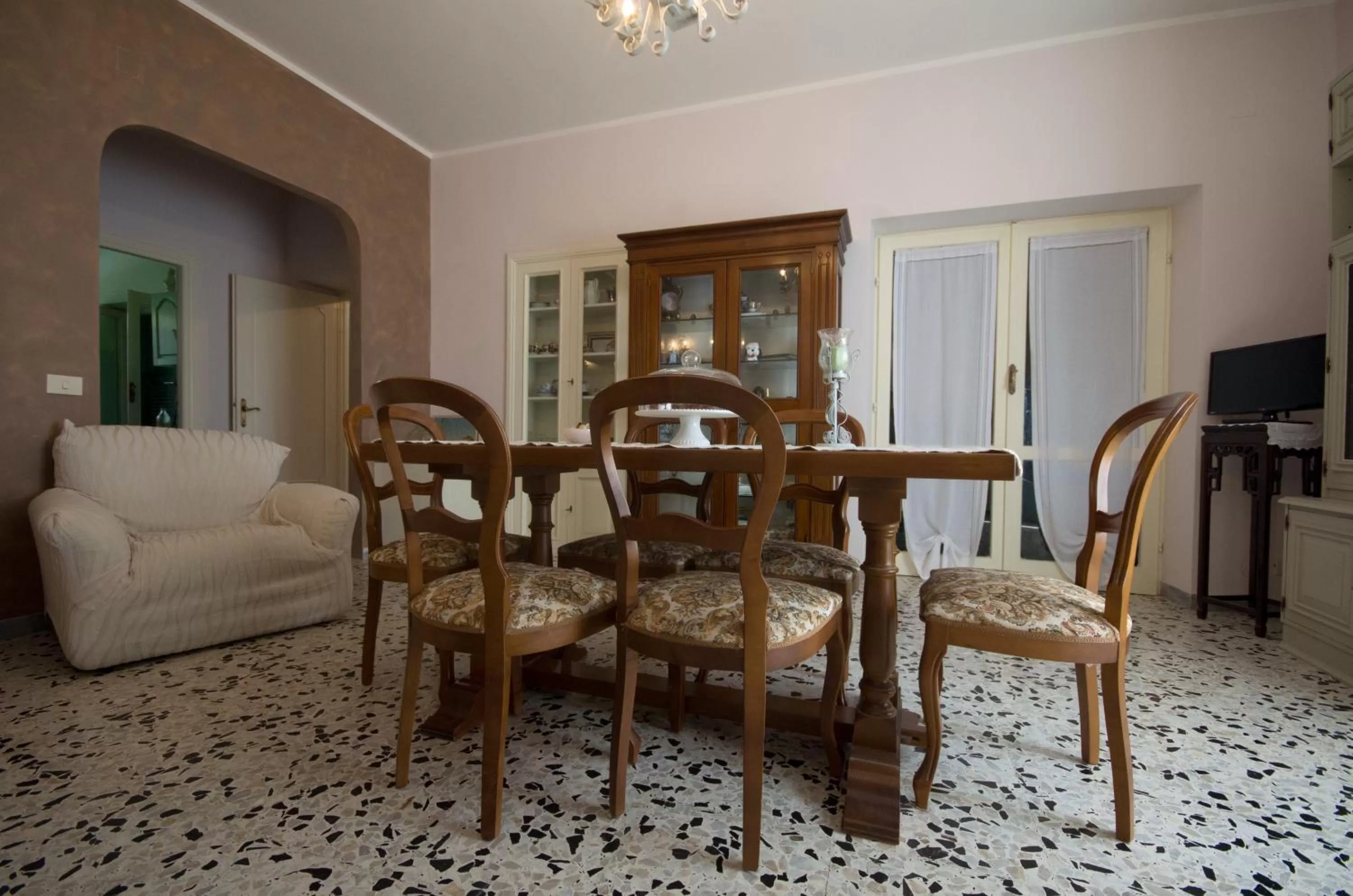 Communal lounge/ TV room, Seating Area in Bed and Breakfast Romantica Evasione