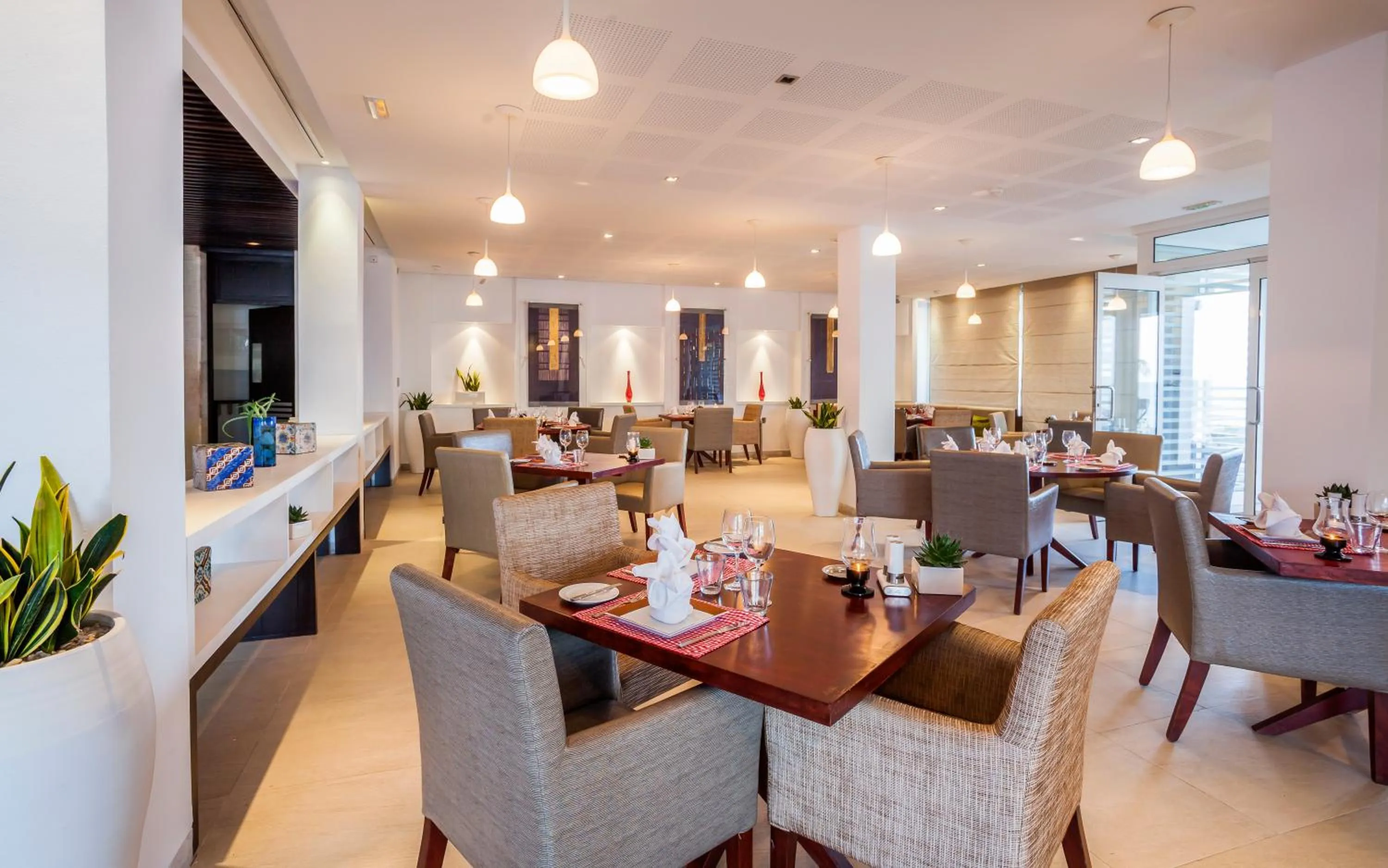 Restaurant/places to eat in Mövenpick Hotel Gammarth Tunis