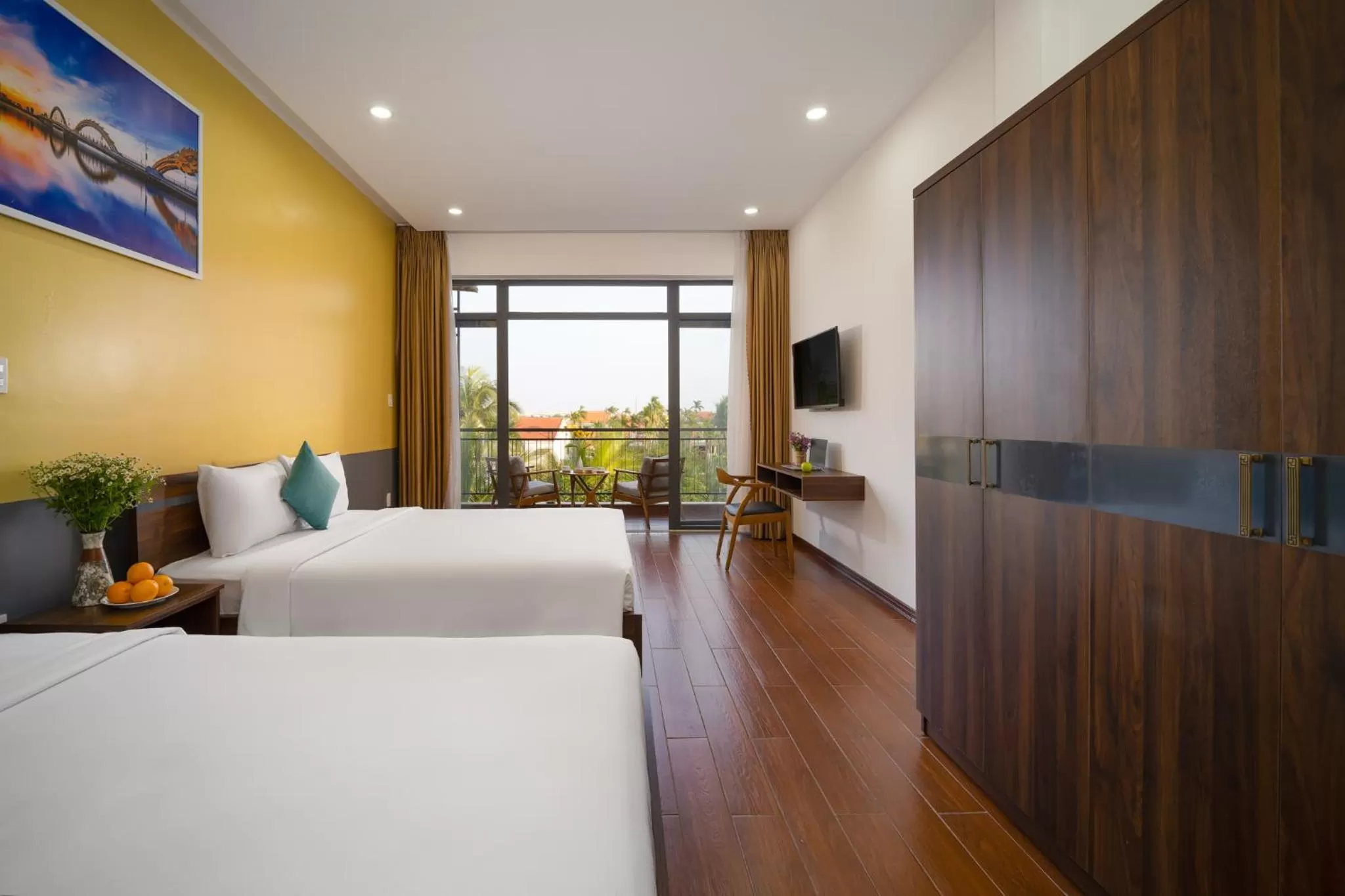 Family Suite with Balcony in Flower Villa - STAY 24H