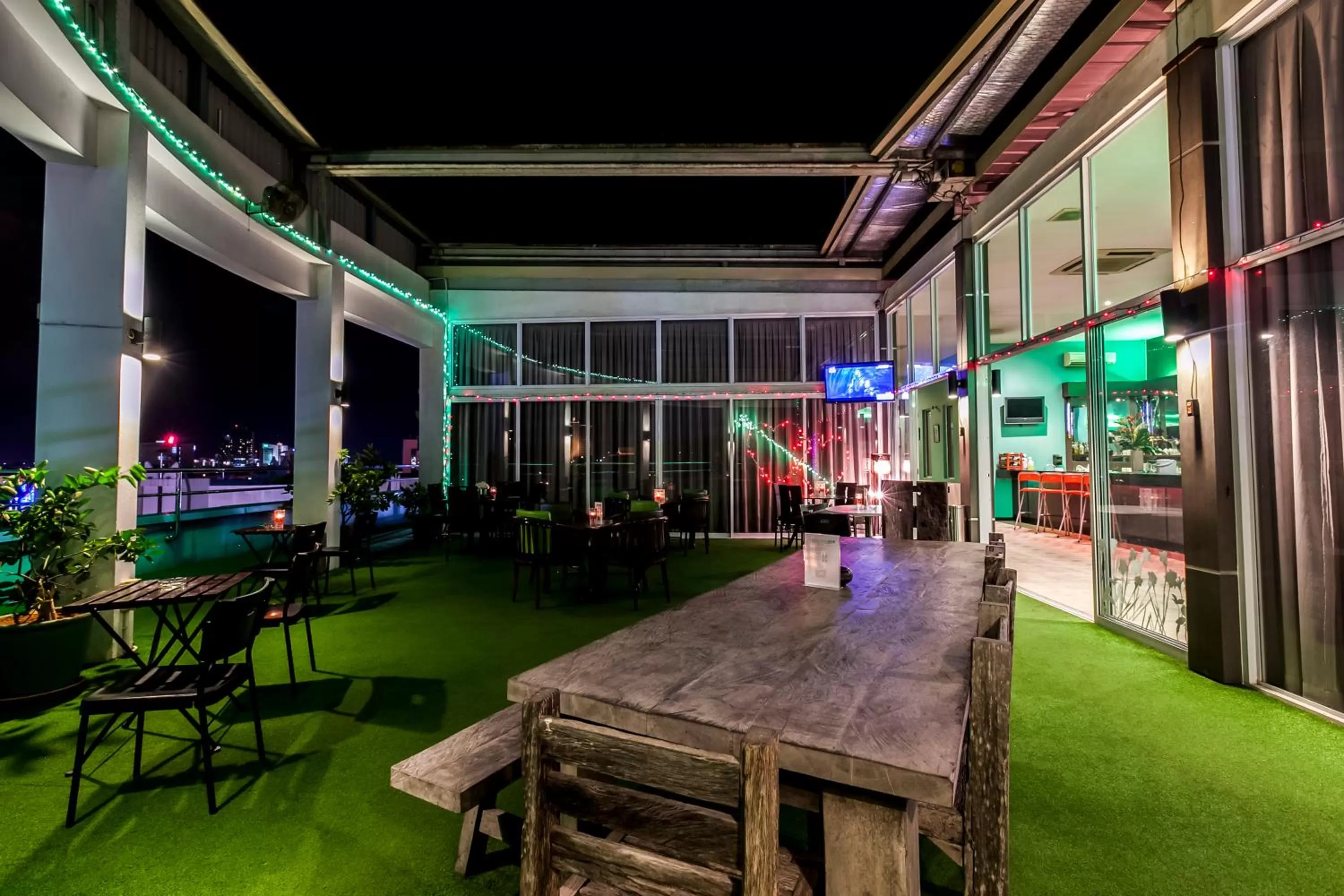 Lounge or bar in The LimeTree Hotel, Kuching