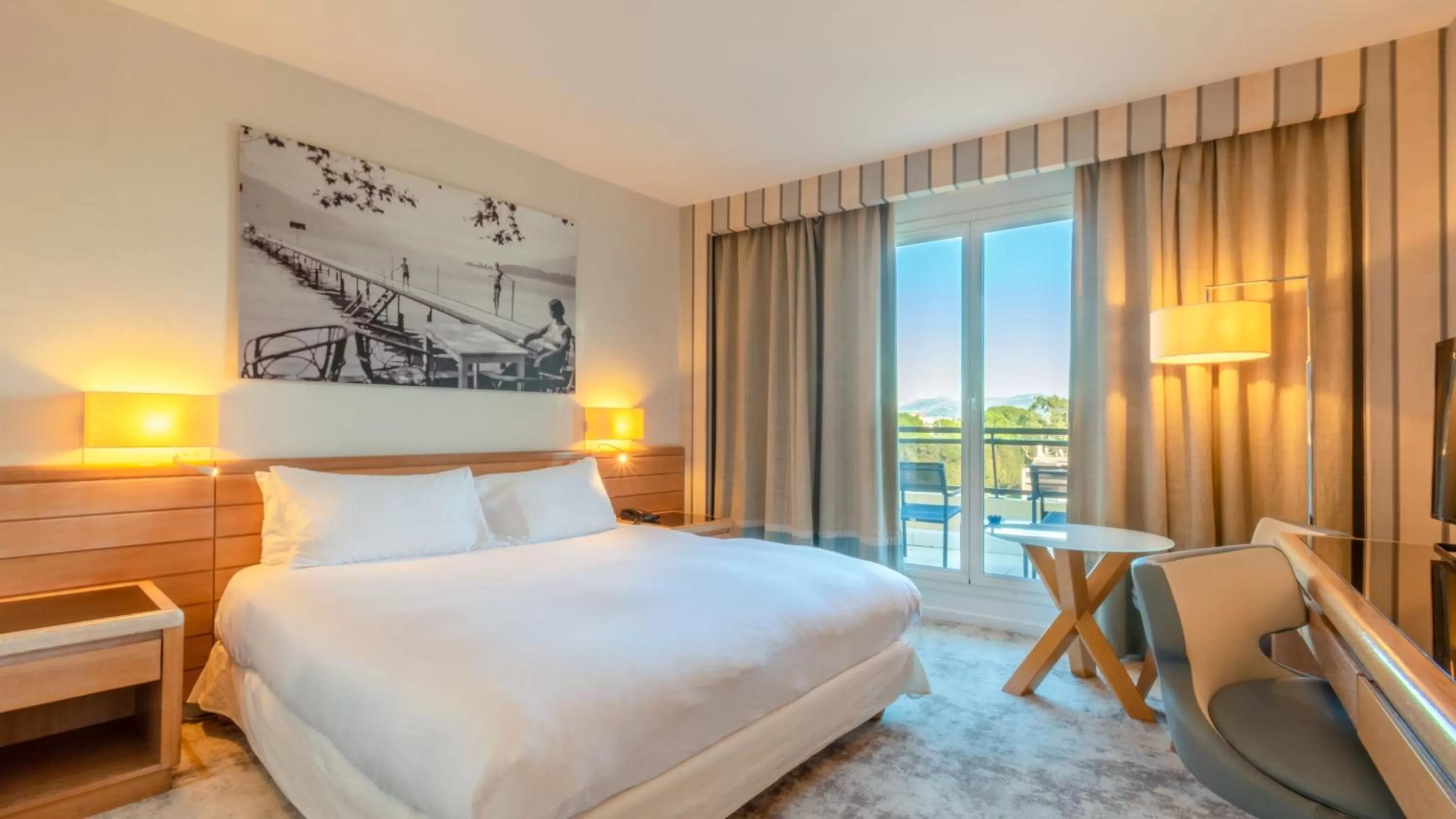 Photo of the whole room, Bed in Holiday Inn Nice - Port St Laurent by IHG