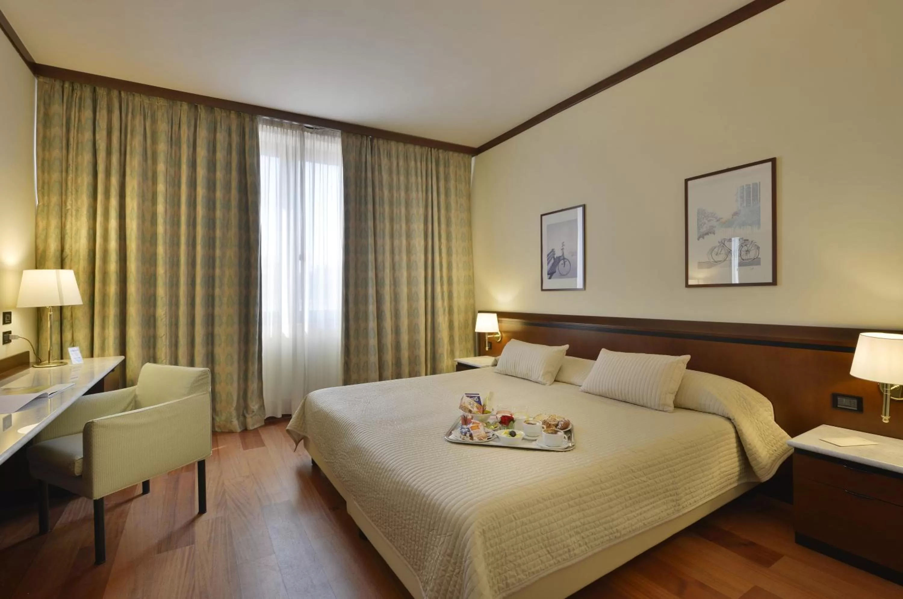 Photo of the whole room, Bed in Hotel Ariston