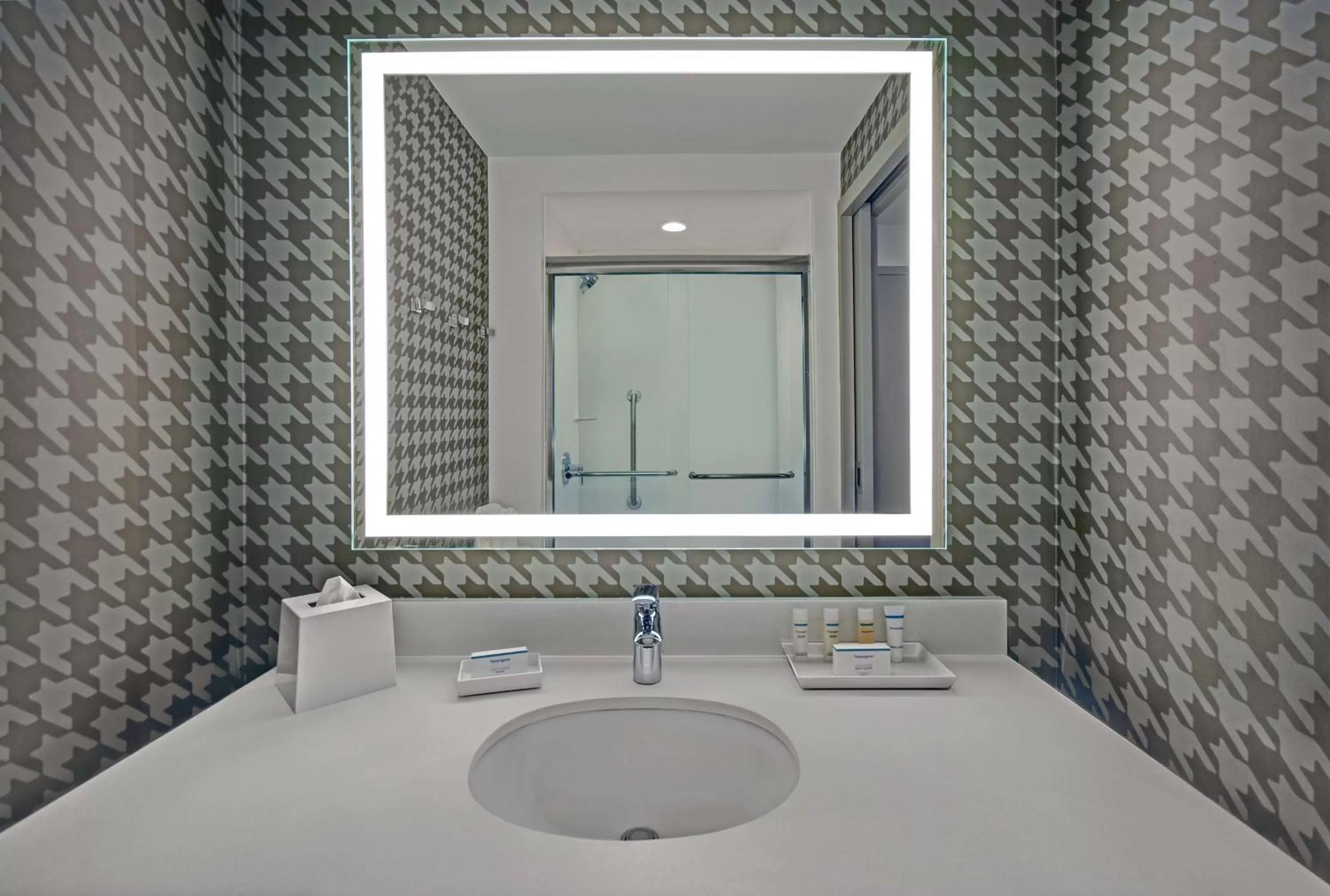 Bathroom in Home2 Suites by Hilton Houston Medical Center, TX