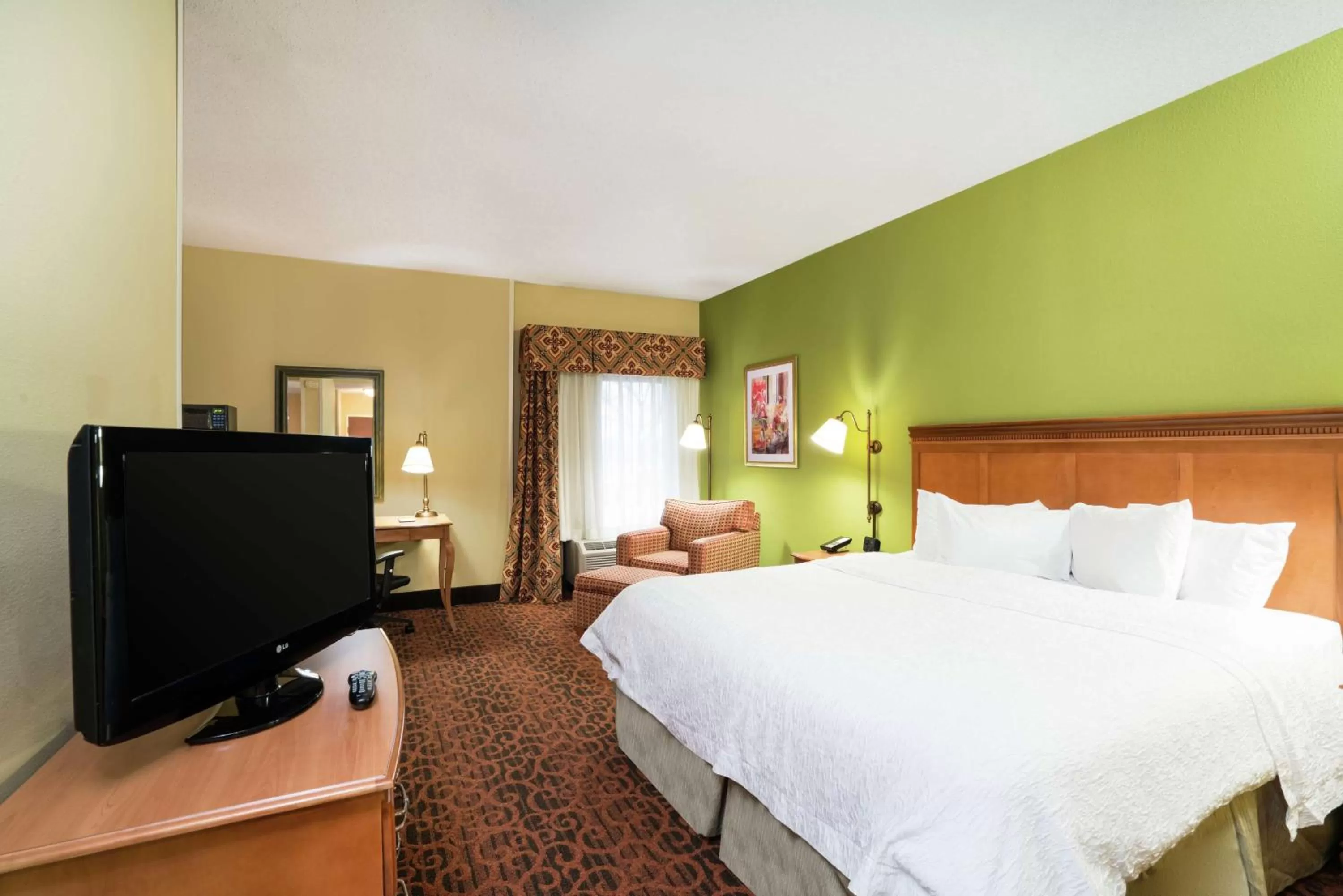 Bedroom in Hampton Inn Bardstown