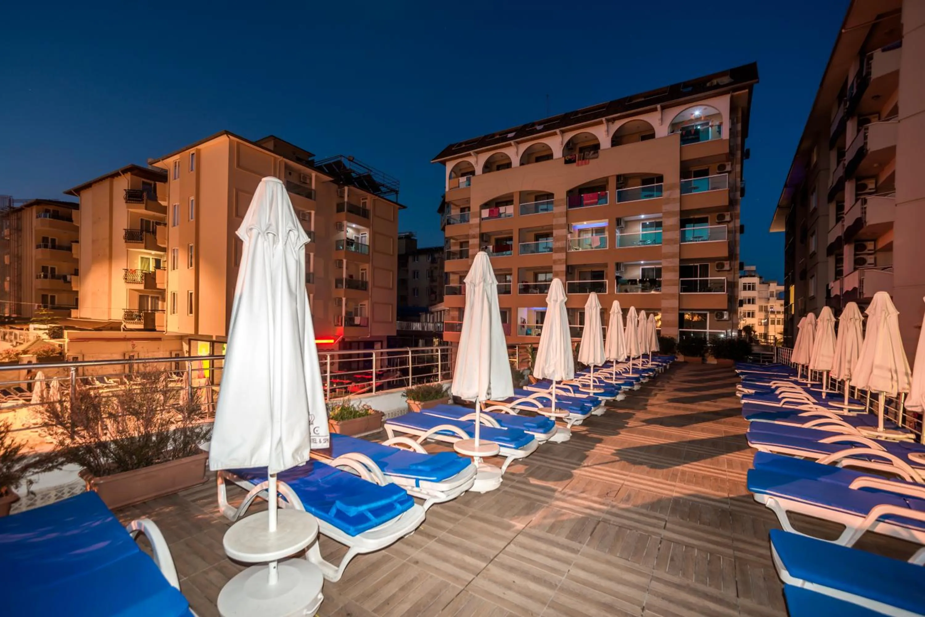 Swimming pool in Tac Premier Hotel & Spa