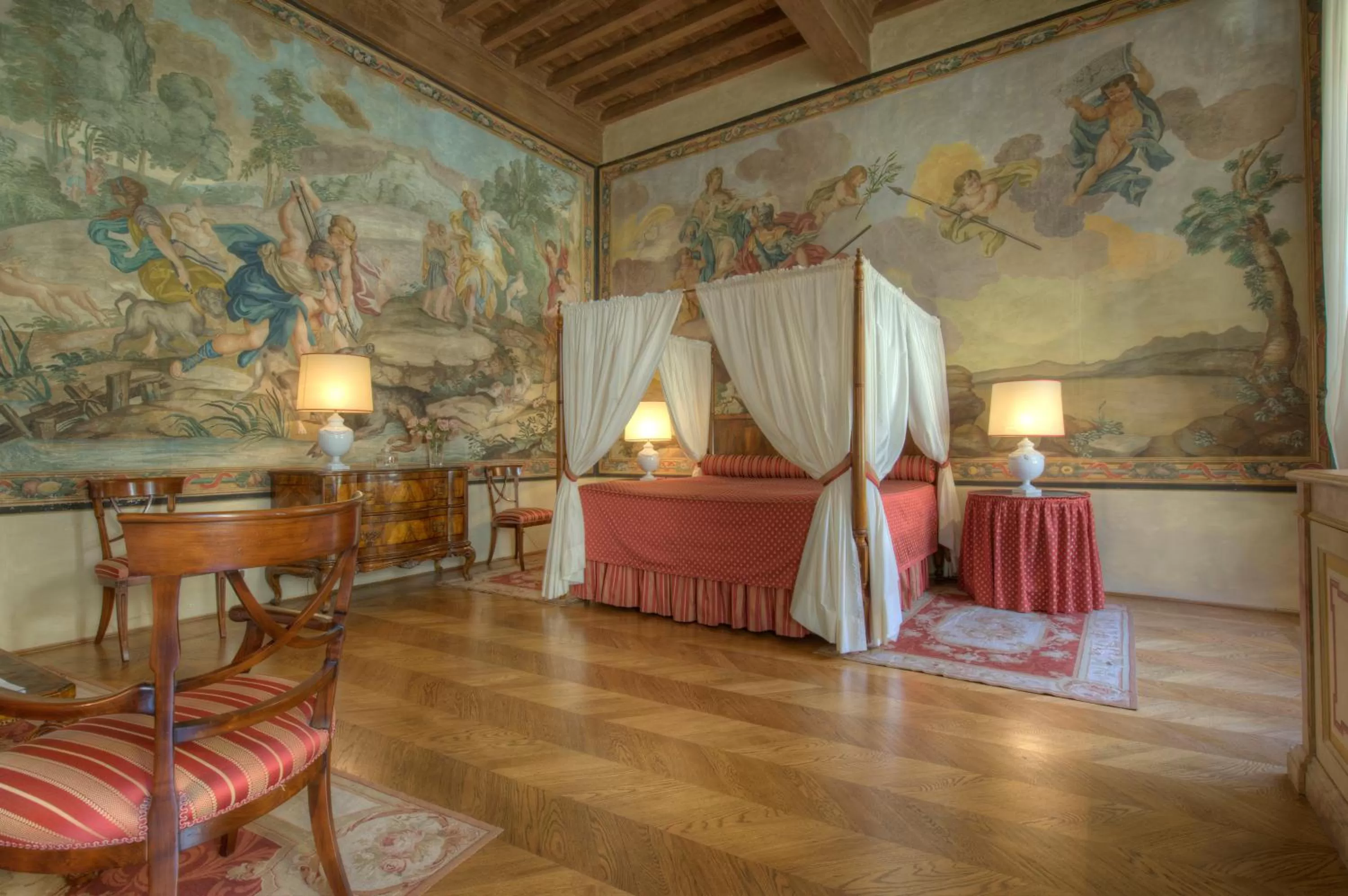 Photo of the whole room in Palazzo Niccolini al Duomo Residenza D'Epoca