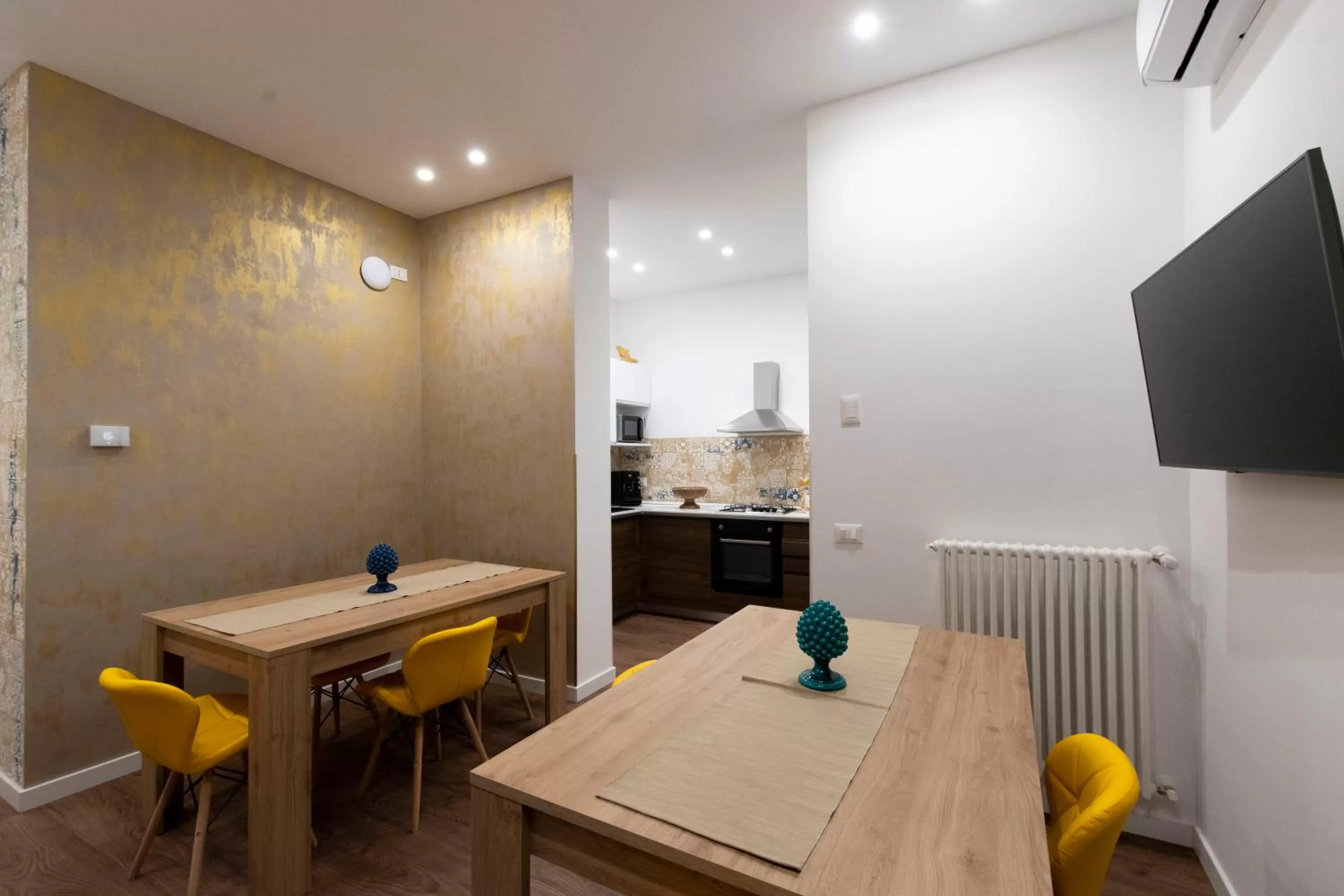 Kitchen or kitchenette in Fervore Luxury Rooms