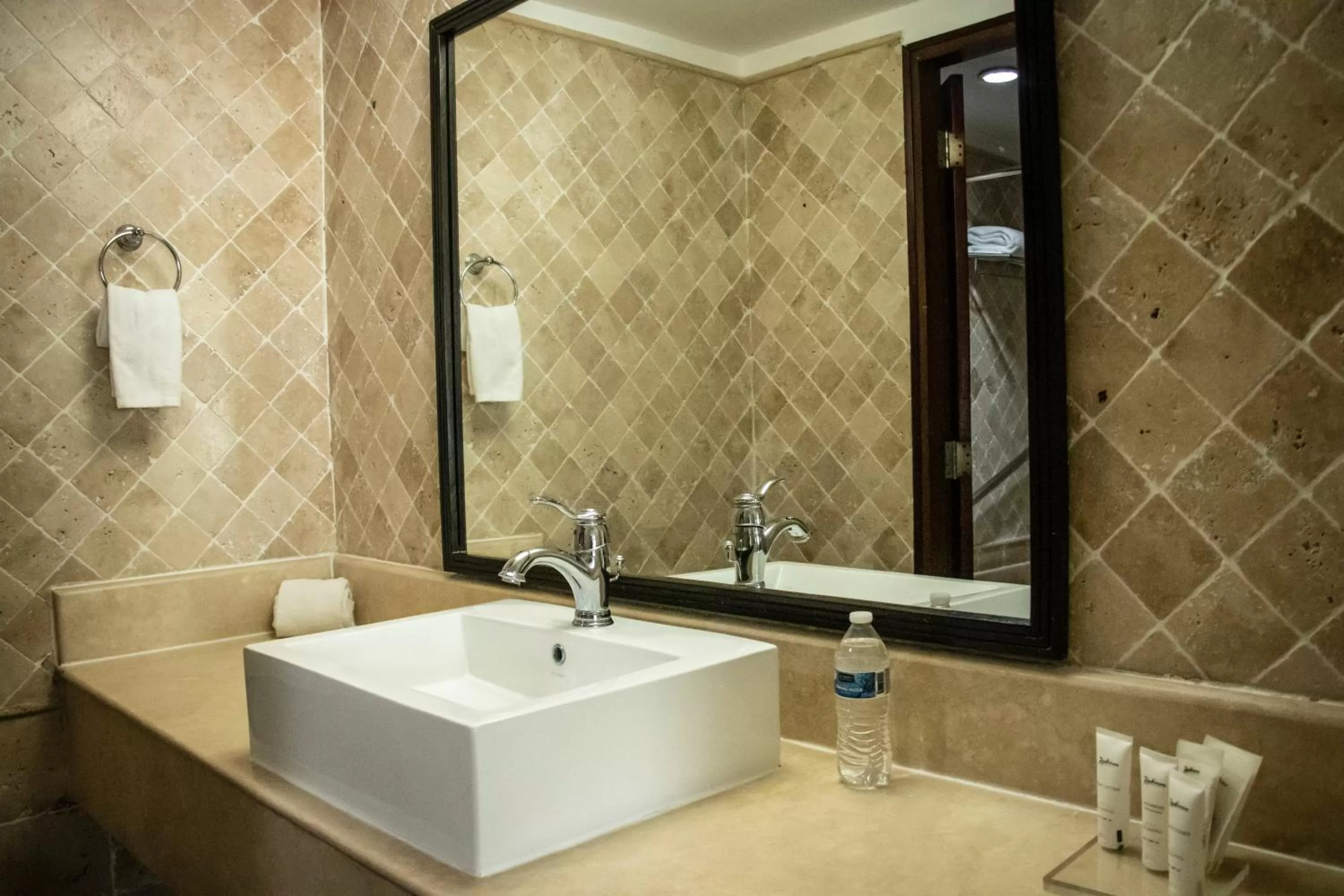 Bathroom in Radisson Colon 2,000 Hotel & Casino