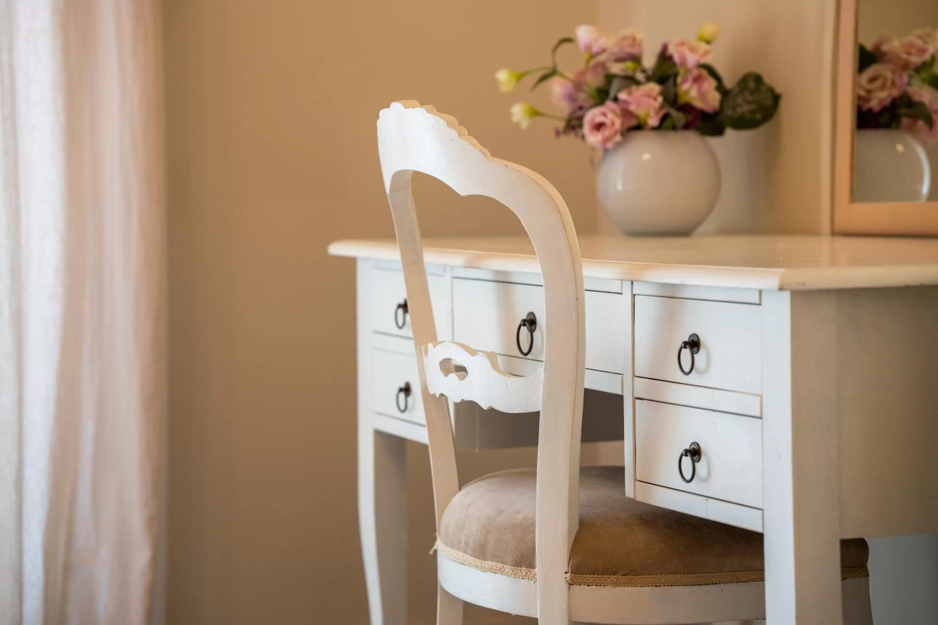 hair dresser in Joy's Bnb Ortigia