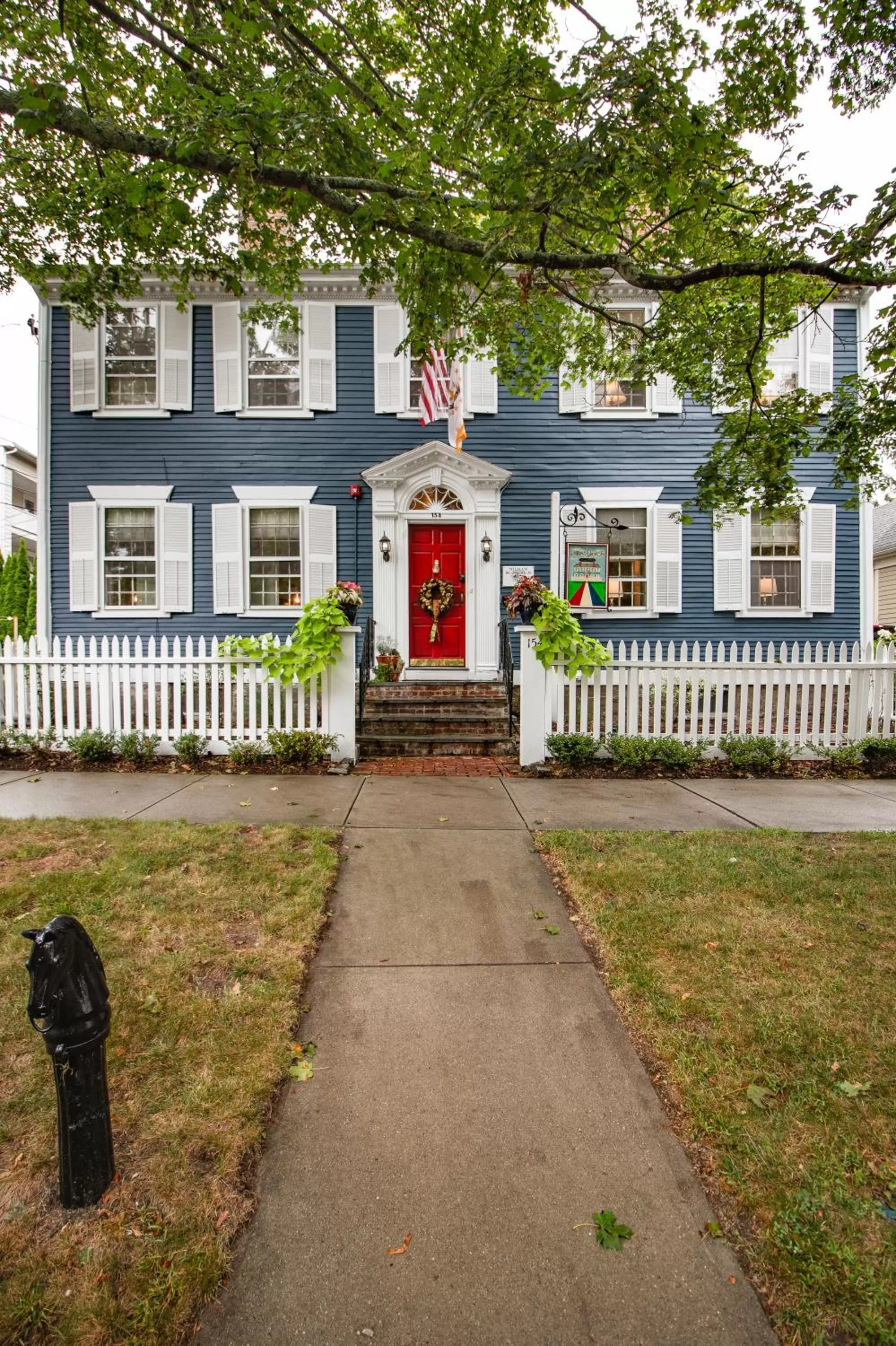Facade/entrance, Property Building in William's Grant Inn Bed and Breakfast