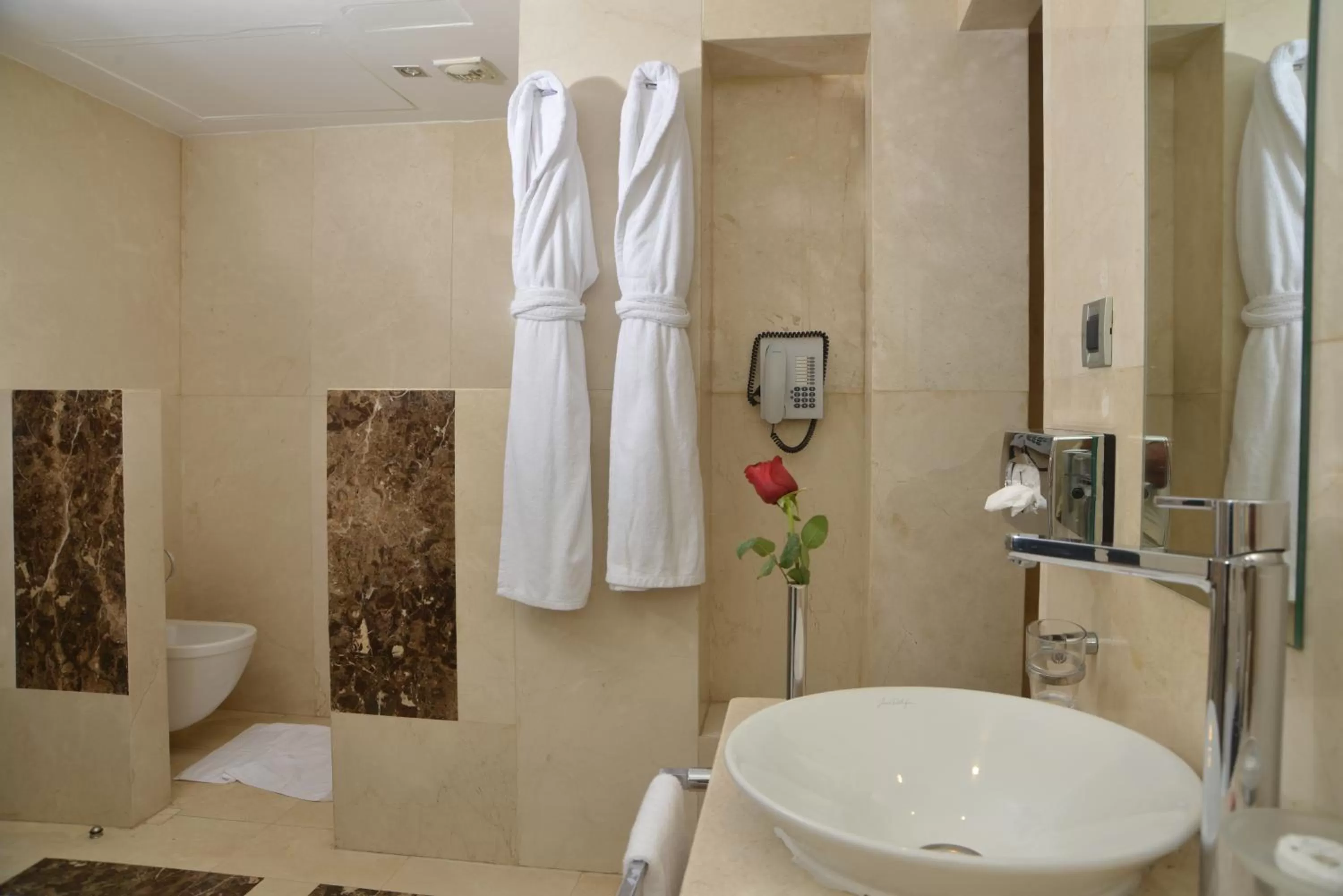 Bathroom in Hôtel Farah Casablanca