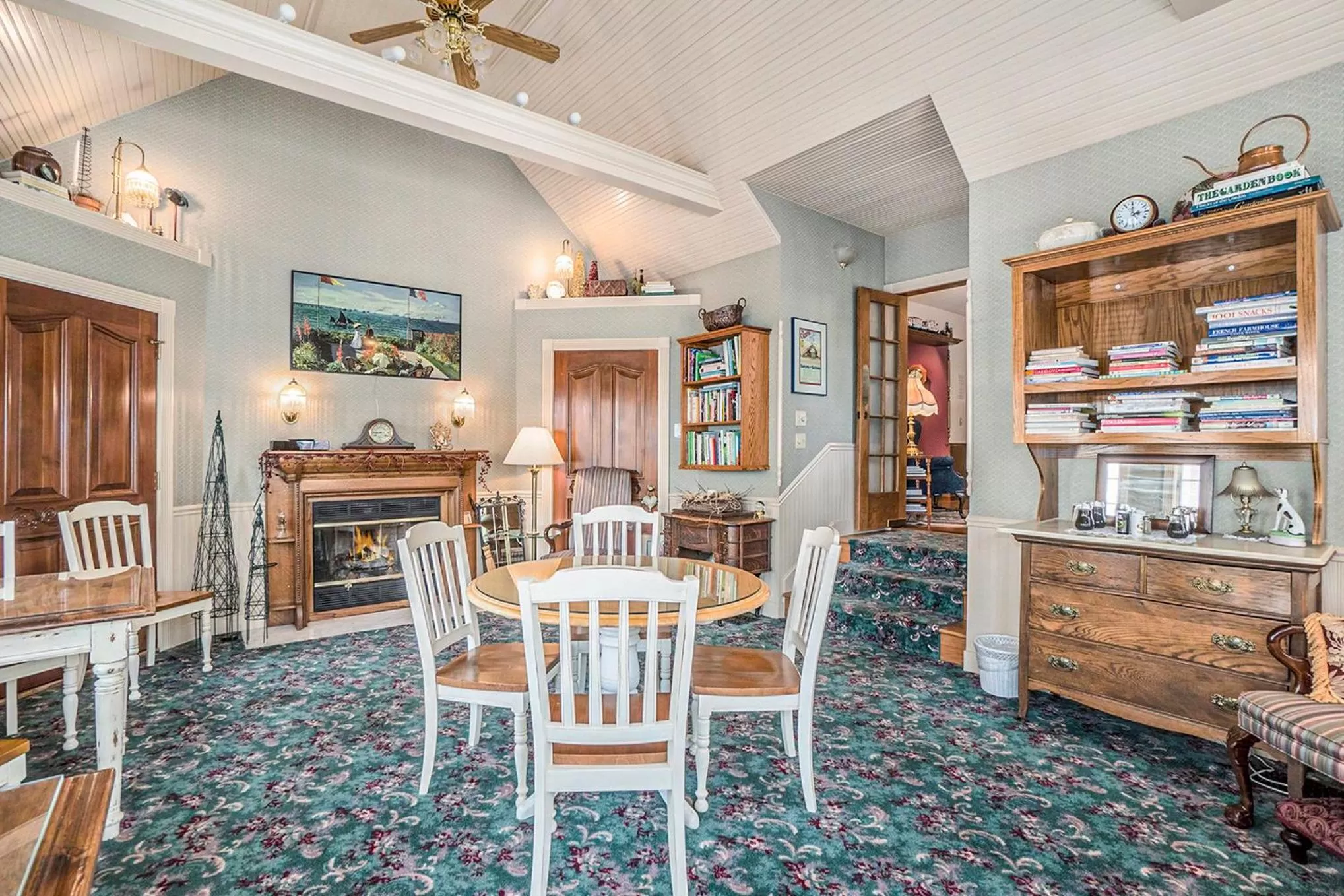 Dining area in Yelton Manor Bed and Breakfast