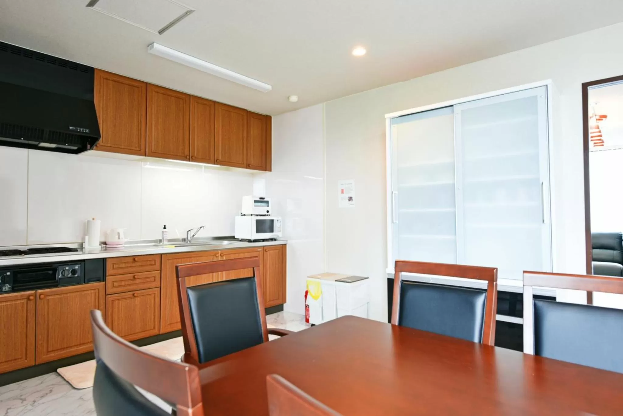 Dining area, Kitchen/Kitchenette in Hostel PLEASURE MARUYAMA