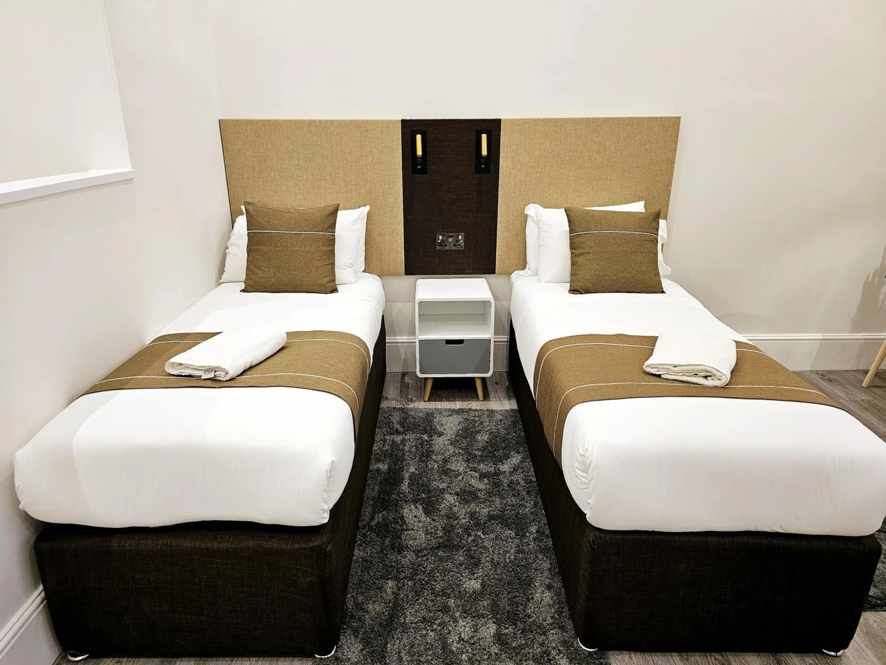 Bed in Hyde Park Superior Apartments