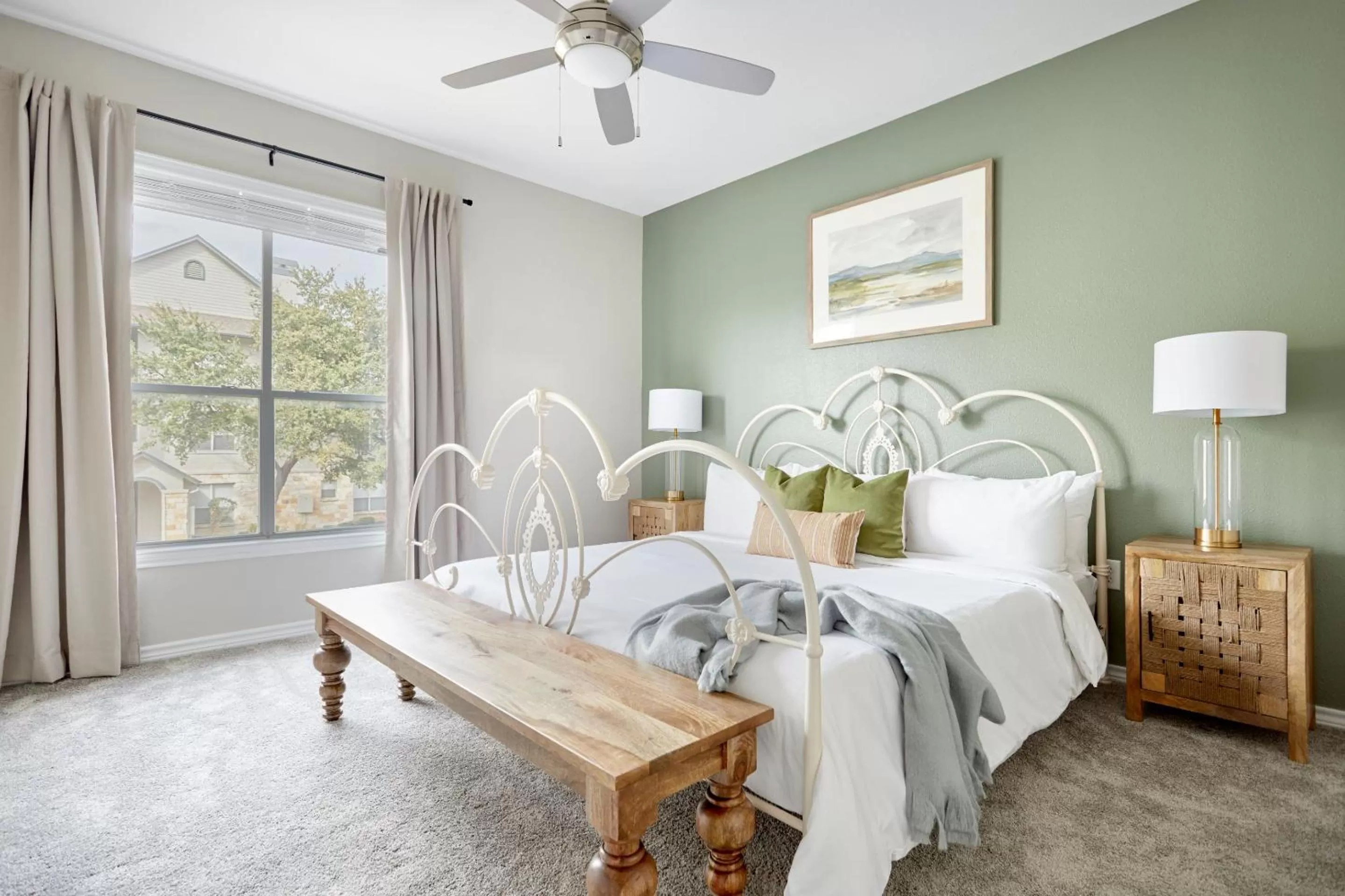 Living room, Bed in Sonder at Med Center