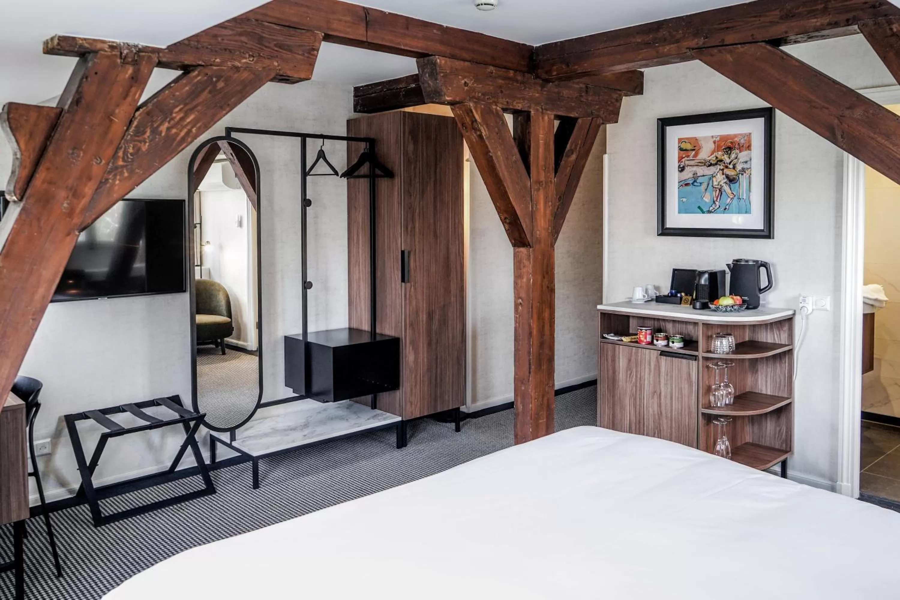 Photo of the whole room, Bed in Central Park Voorburg - Relais & Chateaux