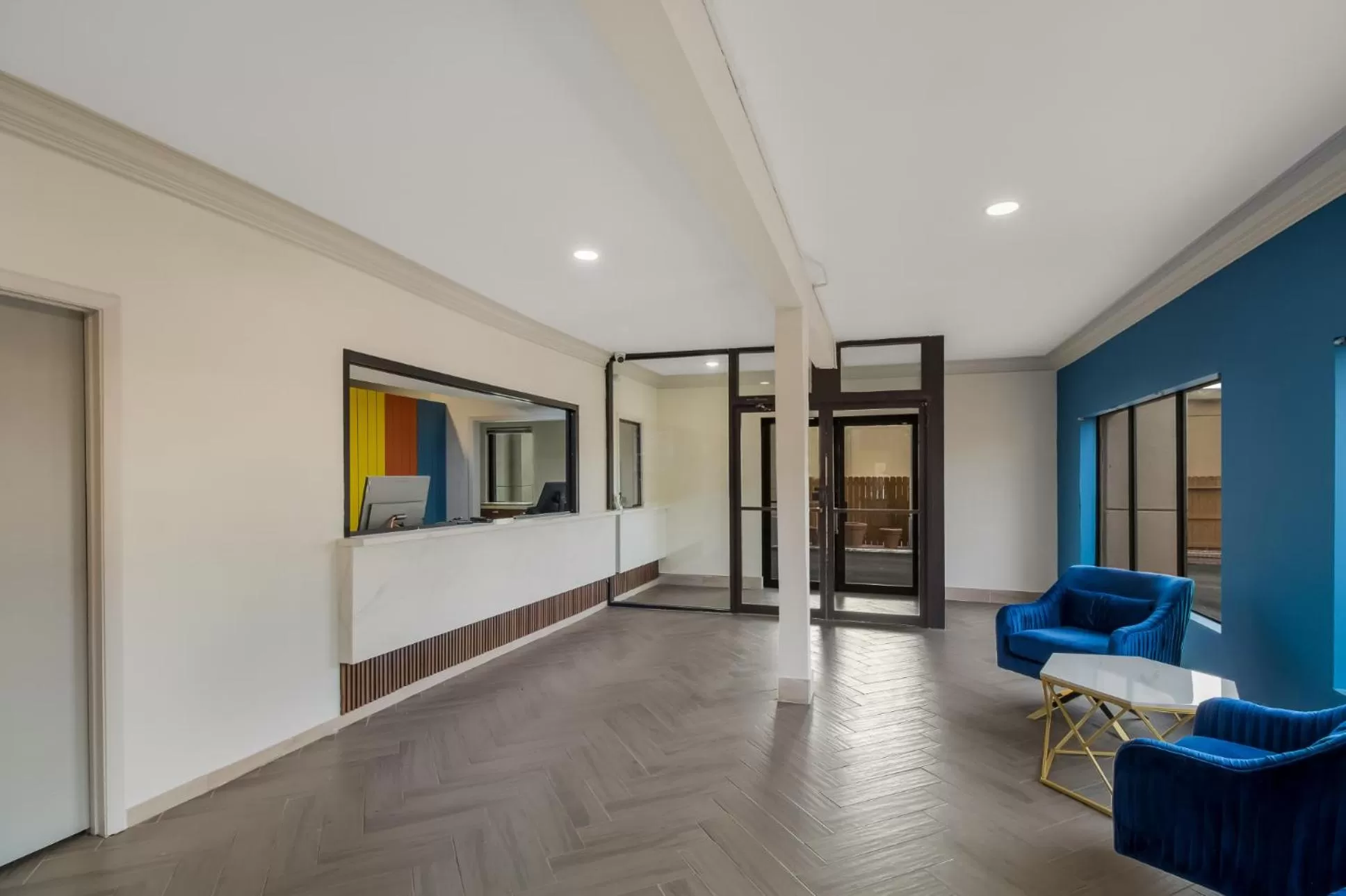 Lobby or reception in Signature Inn Houston Galleria