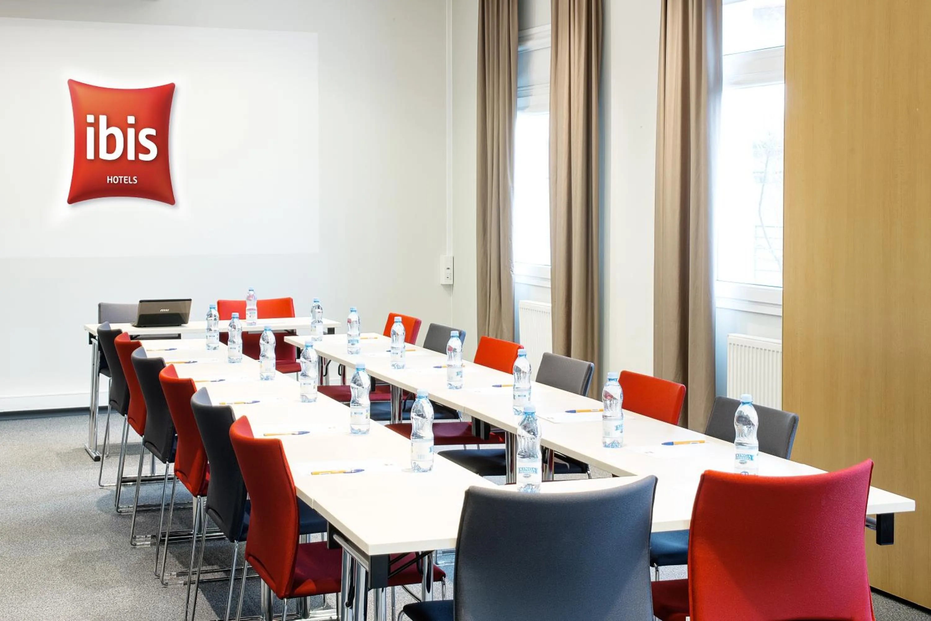 Business facilities in Ibis Warszawa Ostrobramska