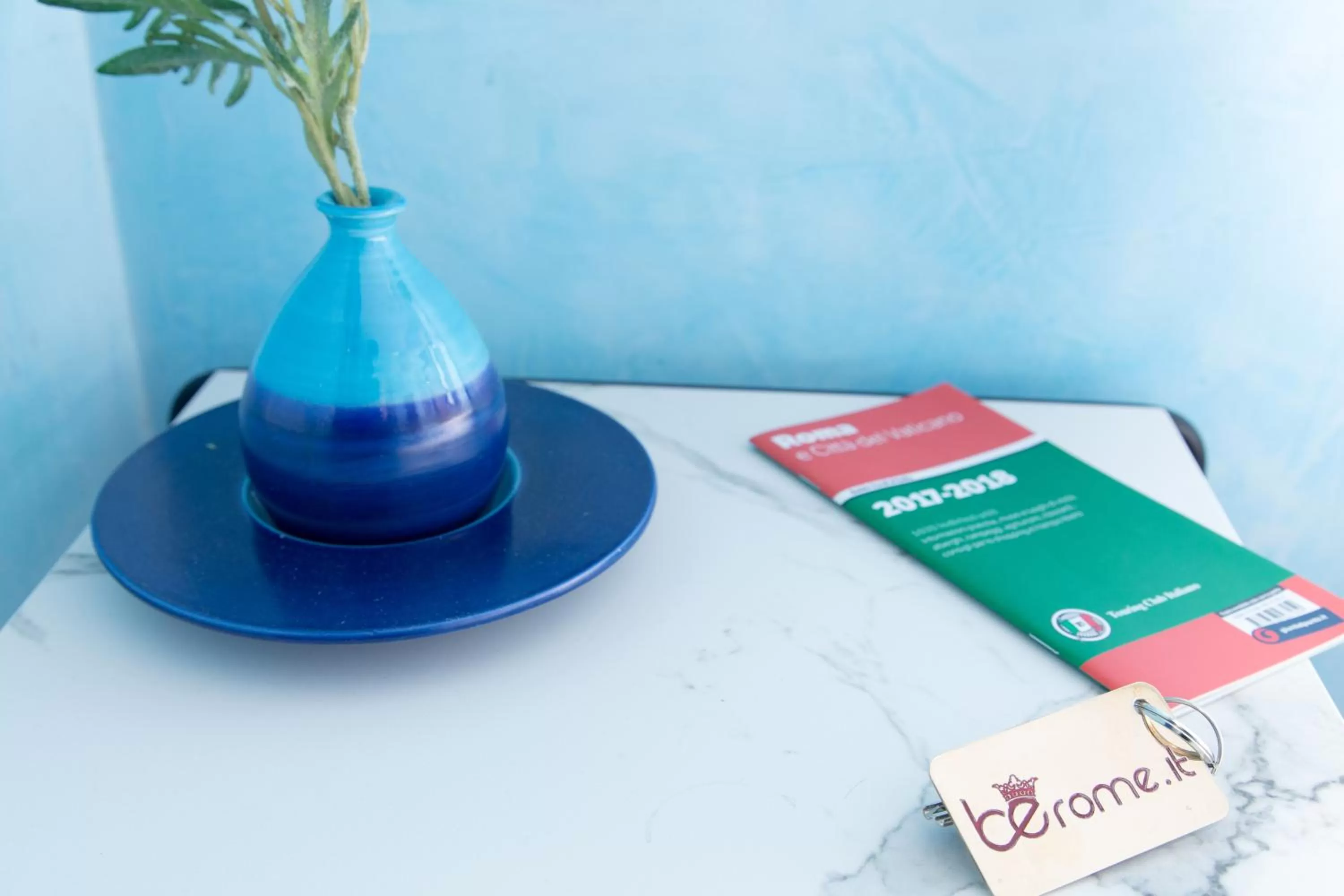 Decorative detail, Bed in DomusAmor Colosseo