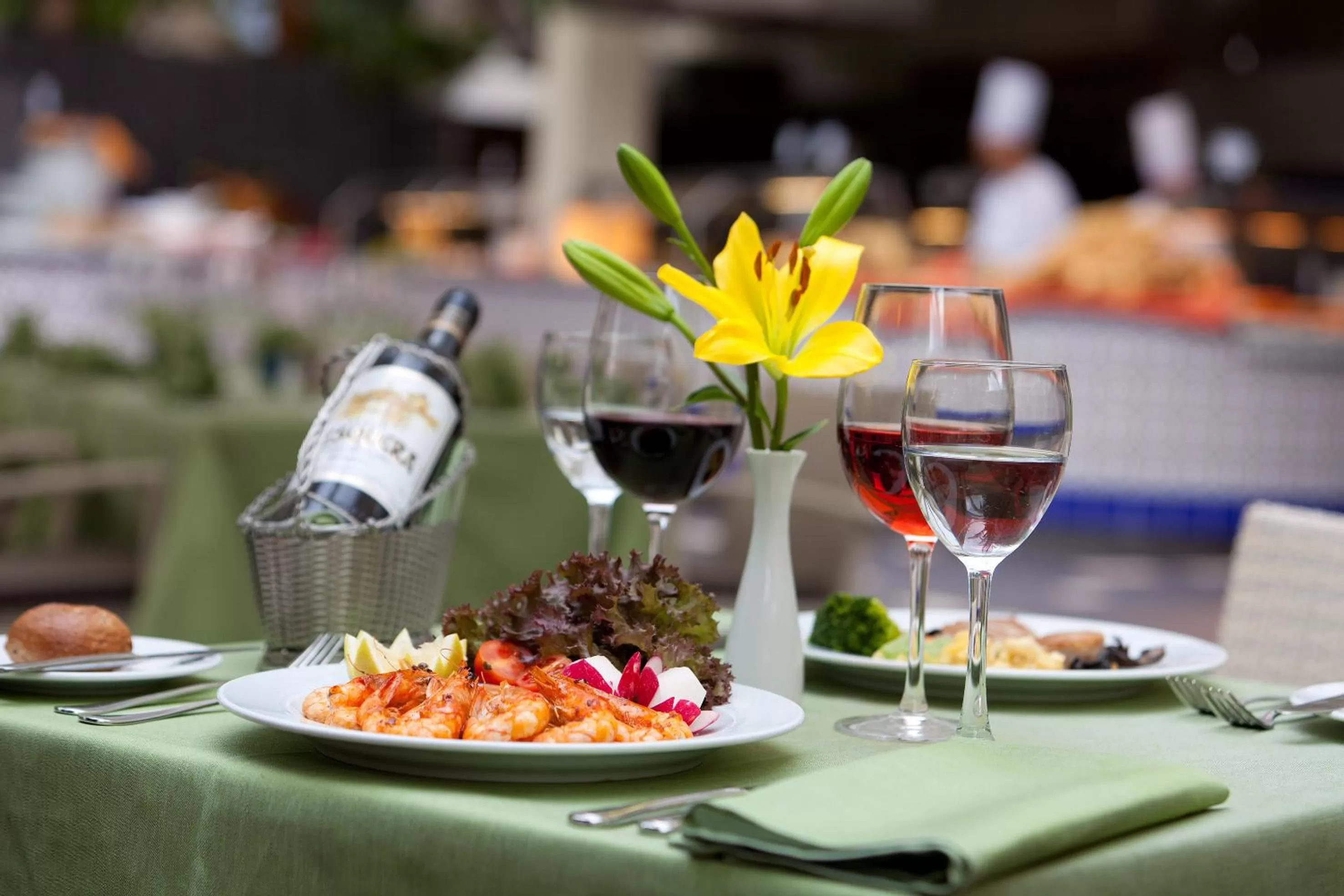 Food and drinks in Seaside Sandy Beach