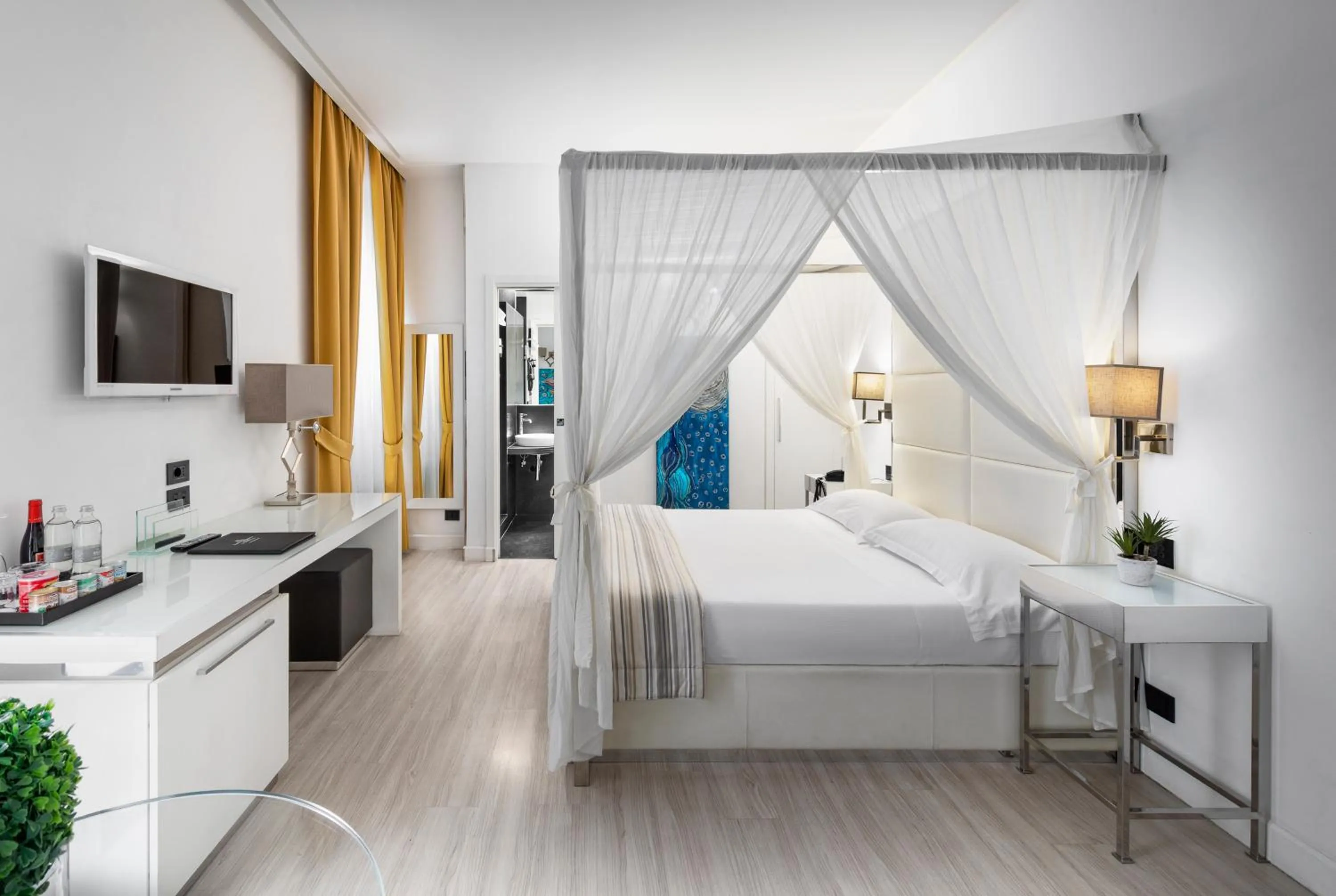 Photo of the whole room, Bed in LHP Hotel Santa Margherita Palace & SPA