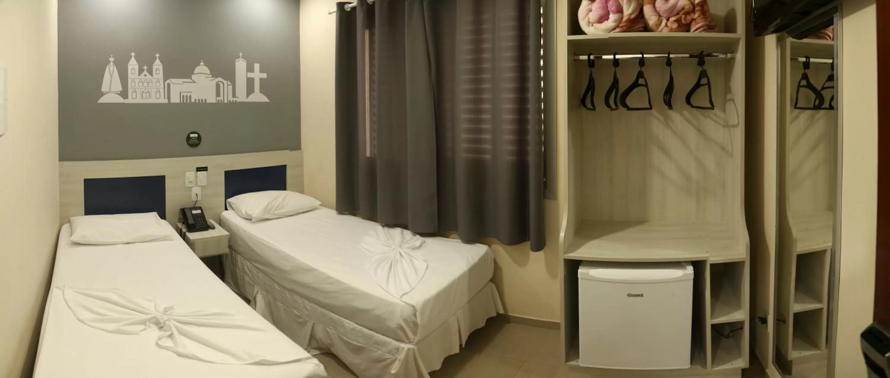 Bedroom, Bed in Hotel Santo Graal