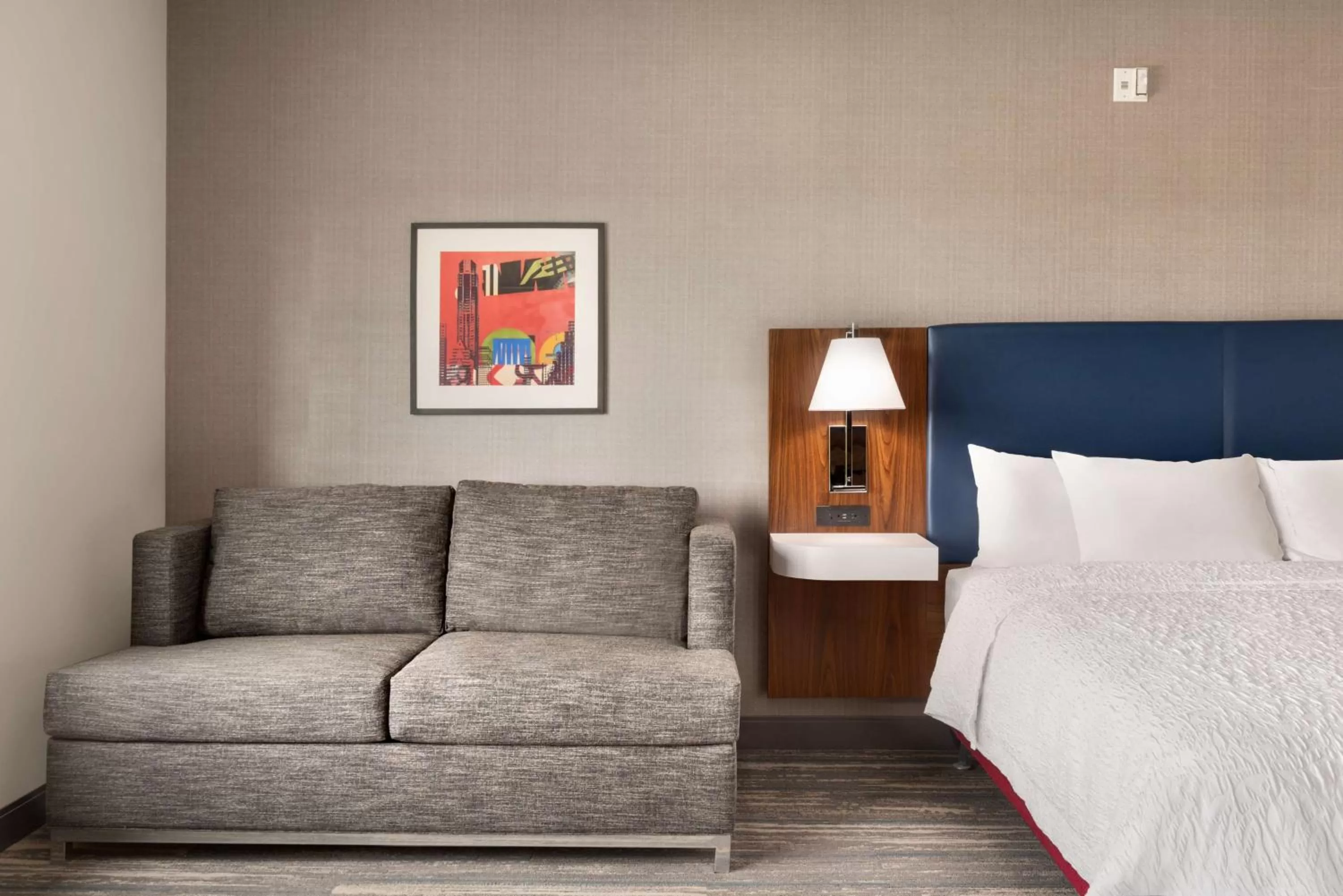 Bed in Hampton Inn & Suites Norman-Conference Center Area, Ok