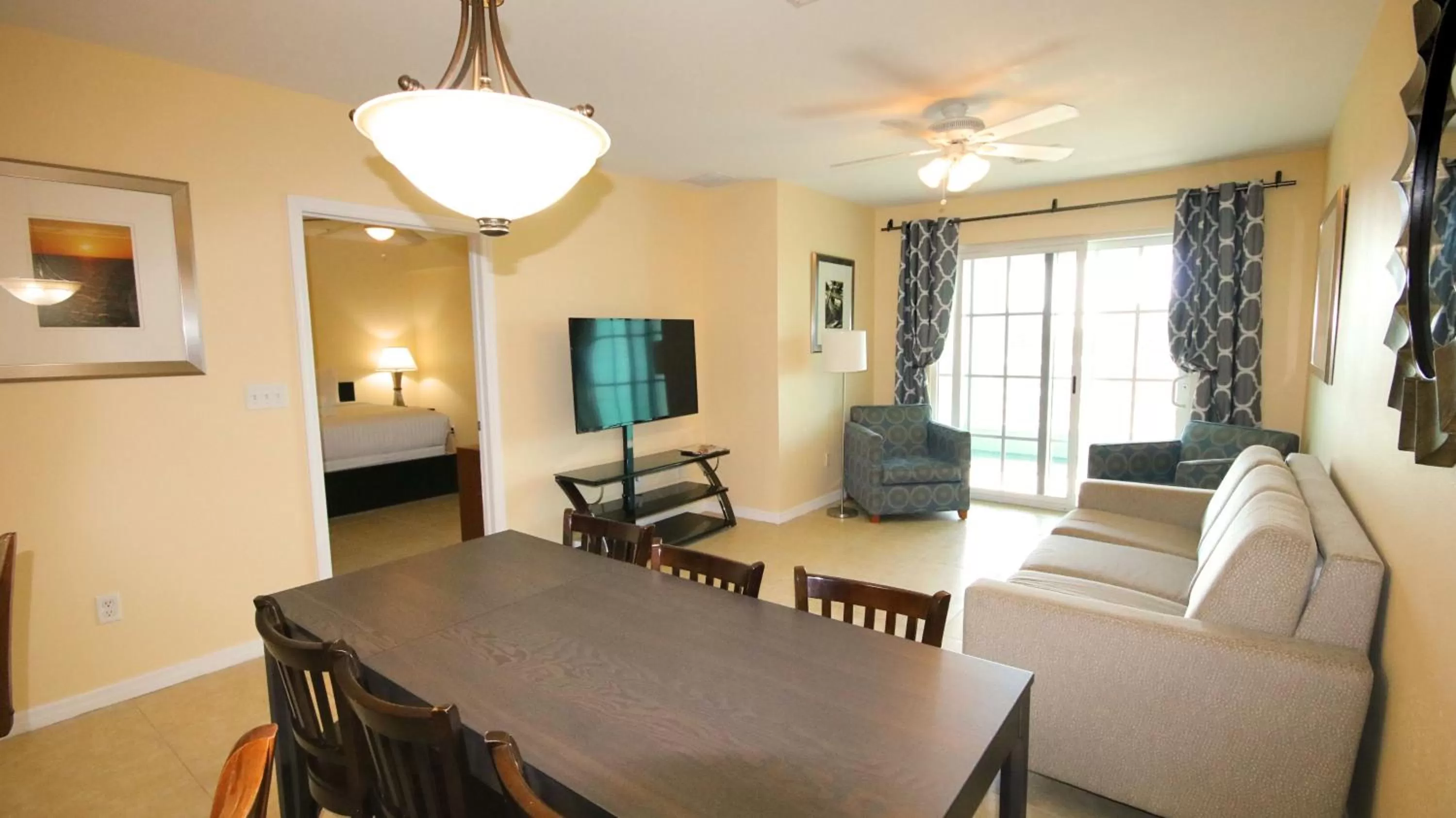 John's Pass Hotel - Fully Remote Check In