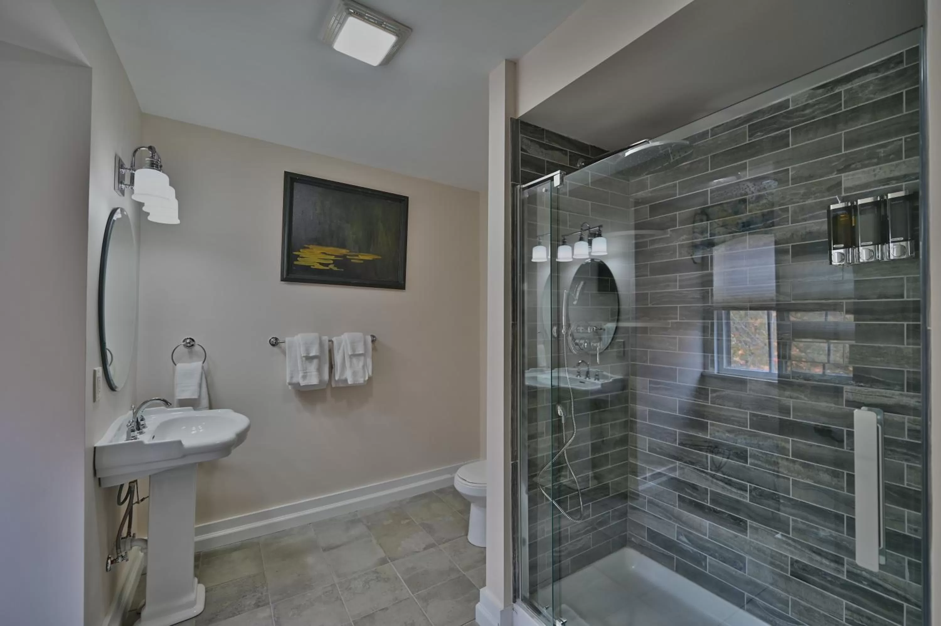 Shower in Tom Quick Inn