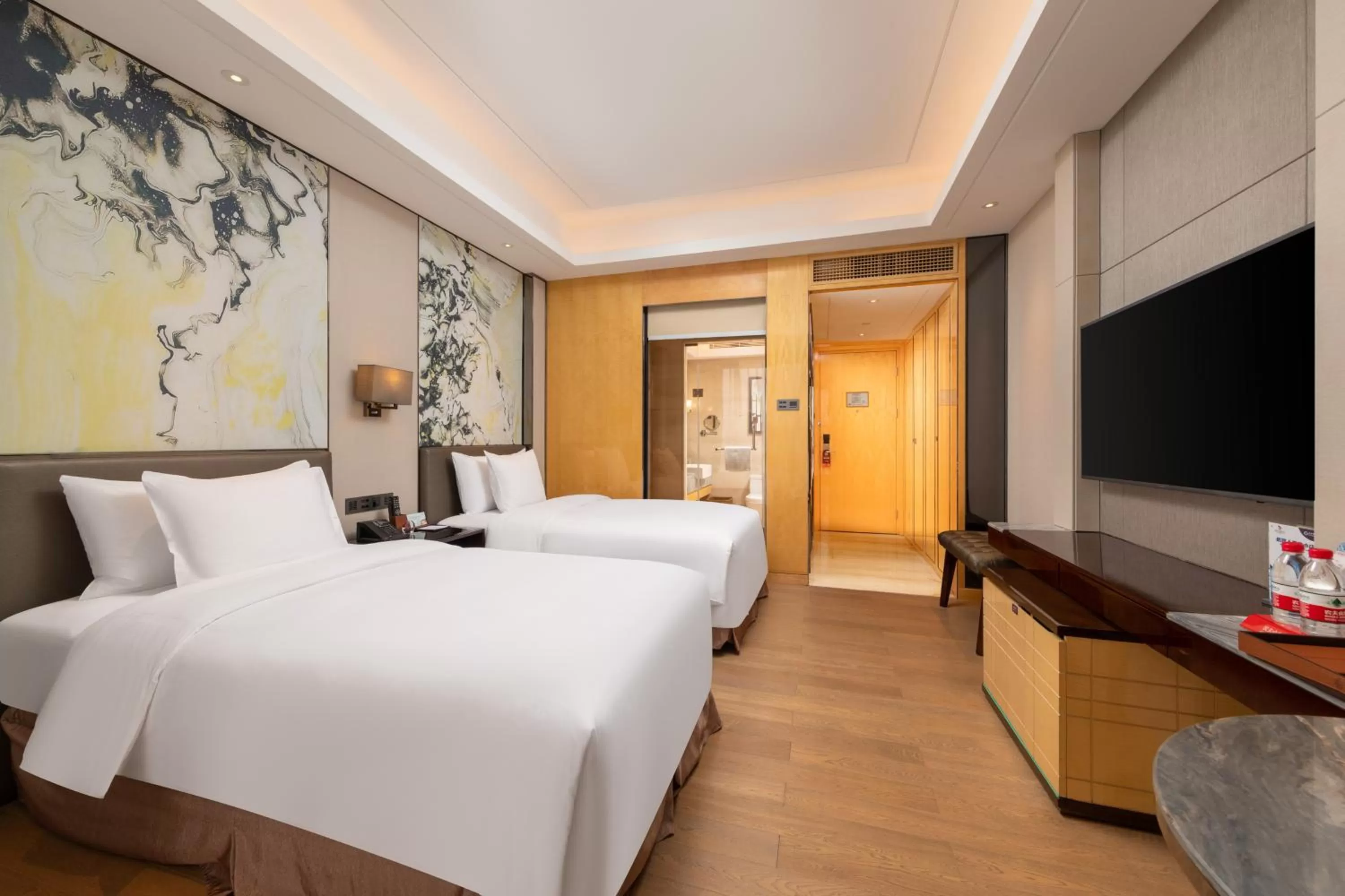Bed in Zhuhai Longzhuda International Hotel - 24hours stay