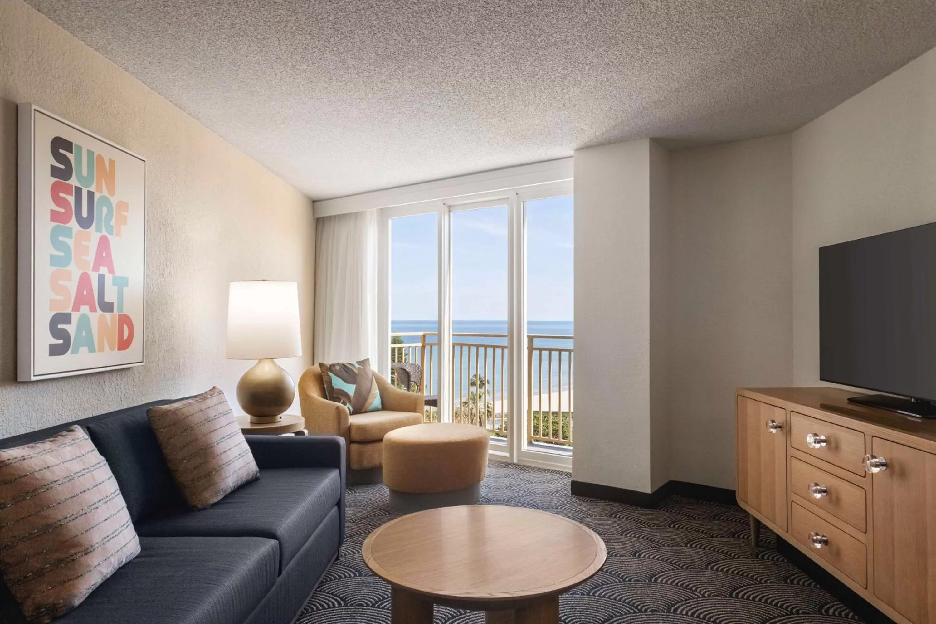 Living room in Embassy Suites by Hilton Deerfield Beach Resort & Spa